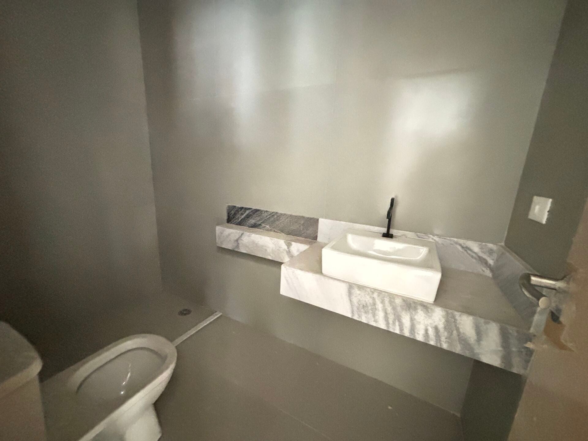 Apartamento 206 · 2 dorm. — Banheiro