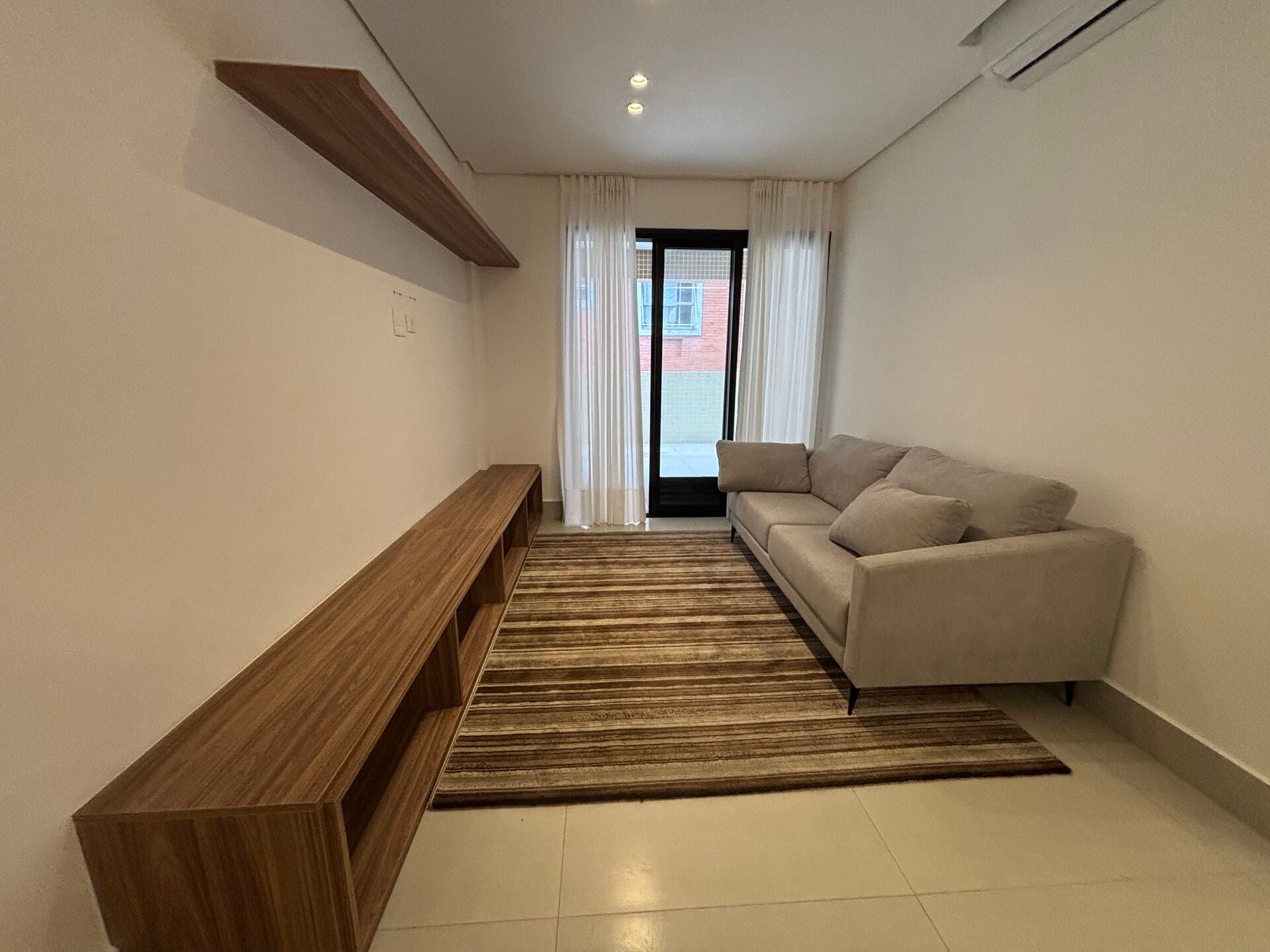 Apartamento Garden 43 · 2 dorm. — Sala