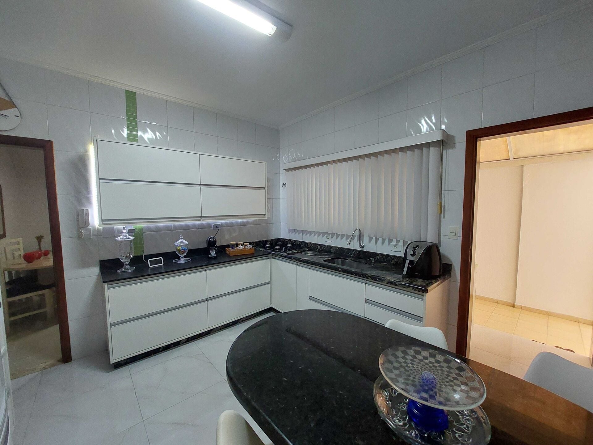 Casa térrea · 3 dorm. — Cozinha