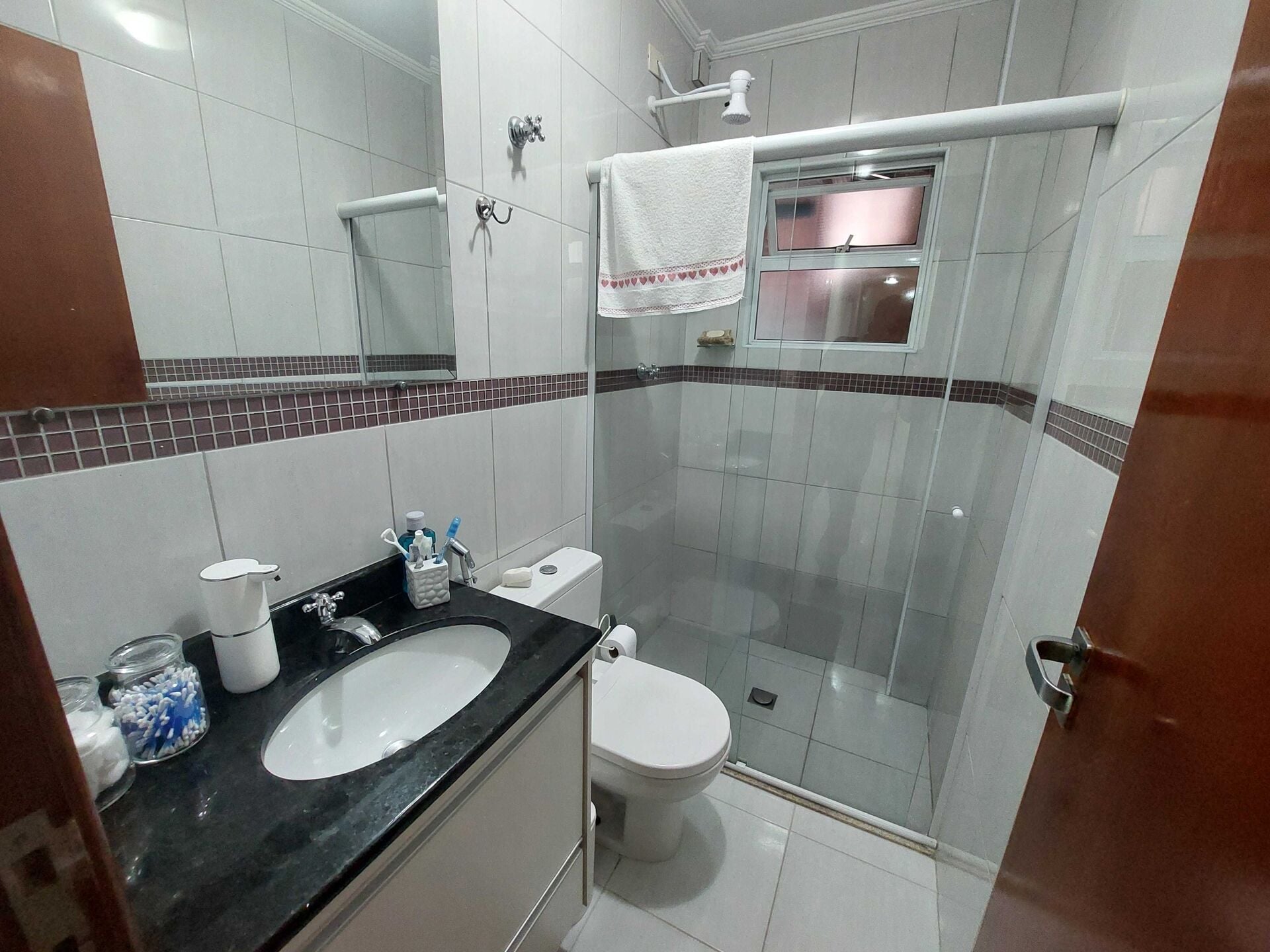 Casa térrea · 3 dorm. — Banheiro