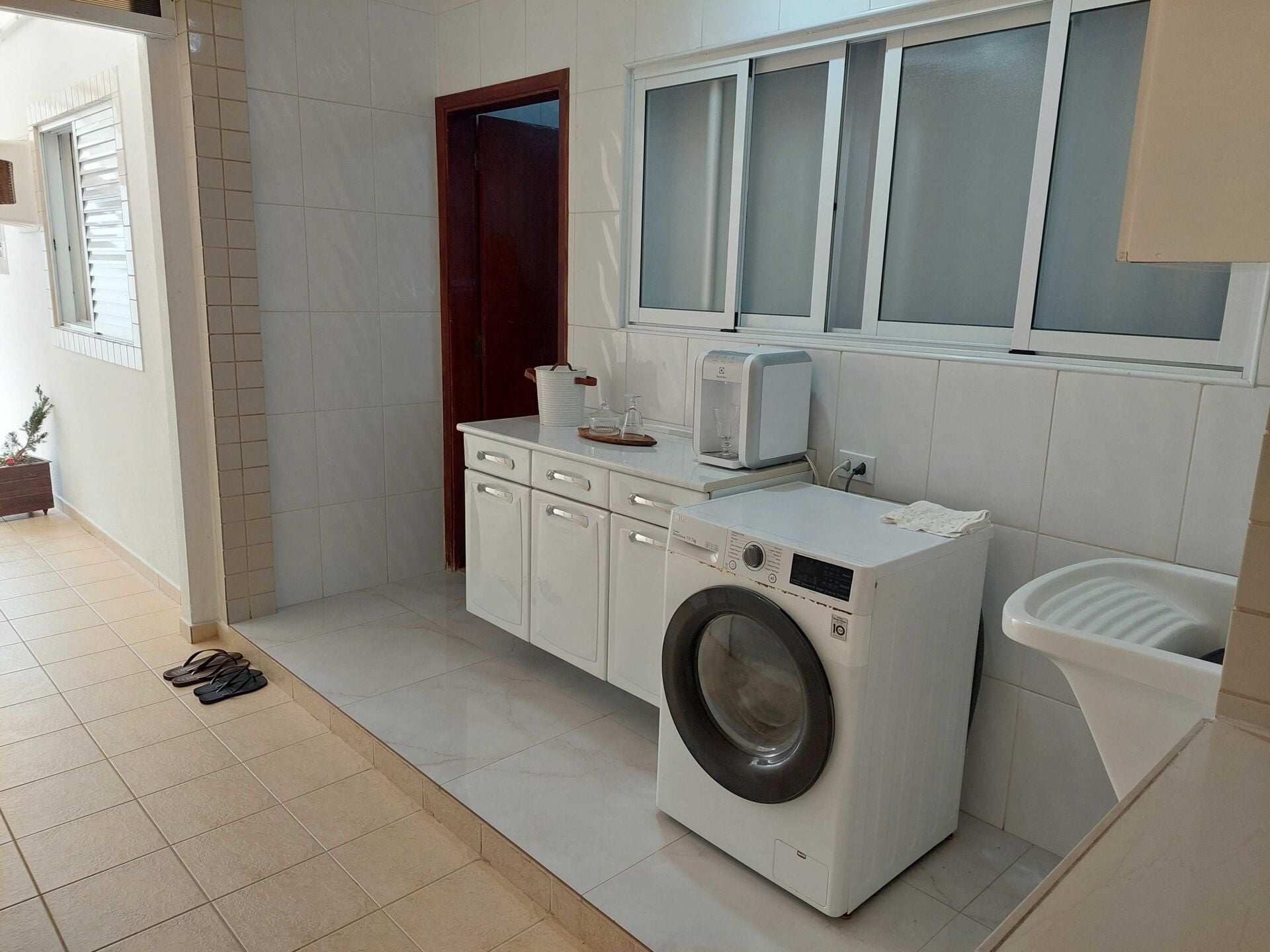 Casa térrea · 3 dorm. — Área de serviço