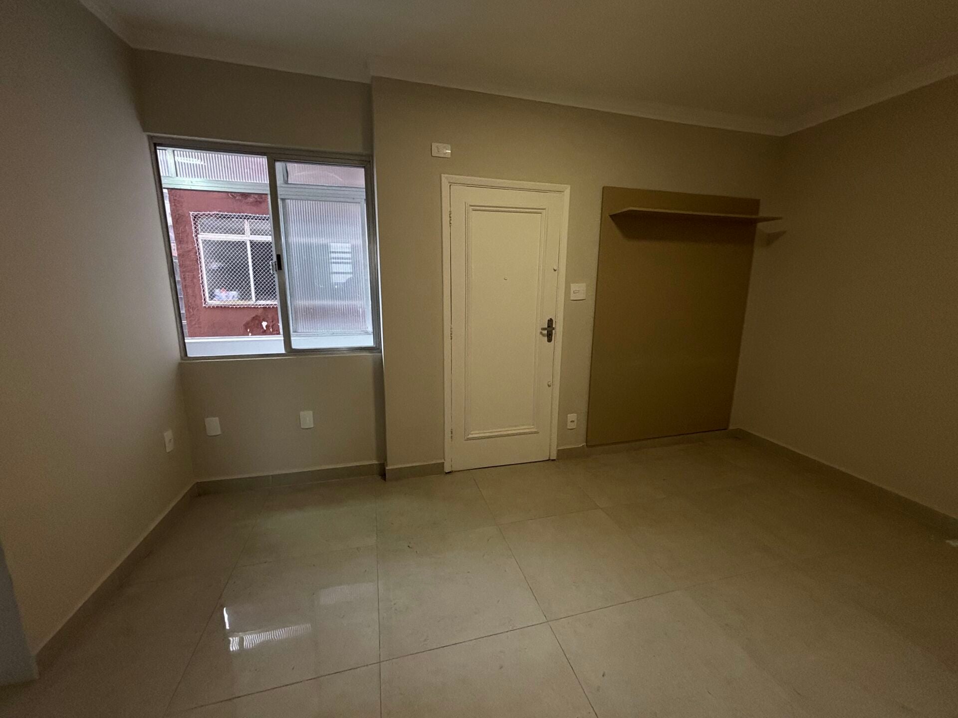 Apartamento 32 · 2 dorm. — Sala