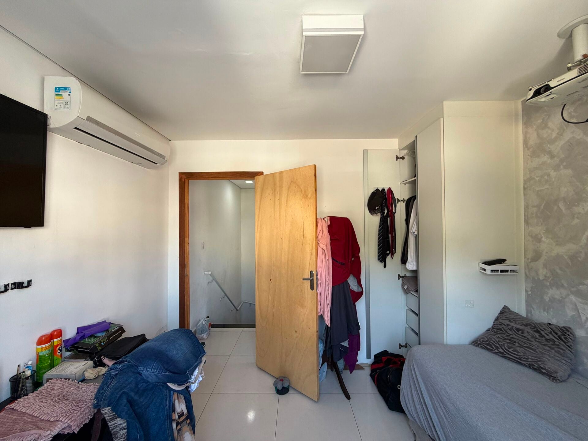 Casa sobreposta (unidade 1) · 3 dorm. — Quarto 1