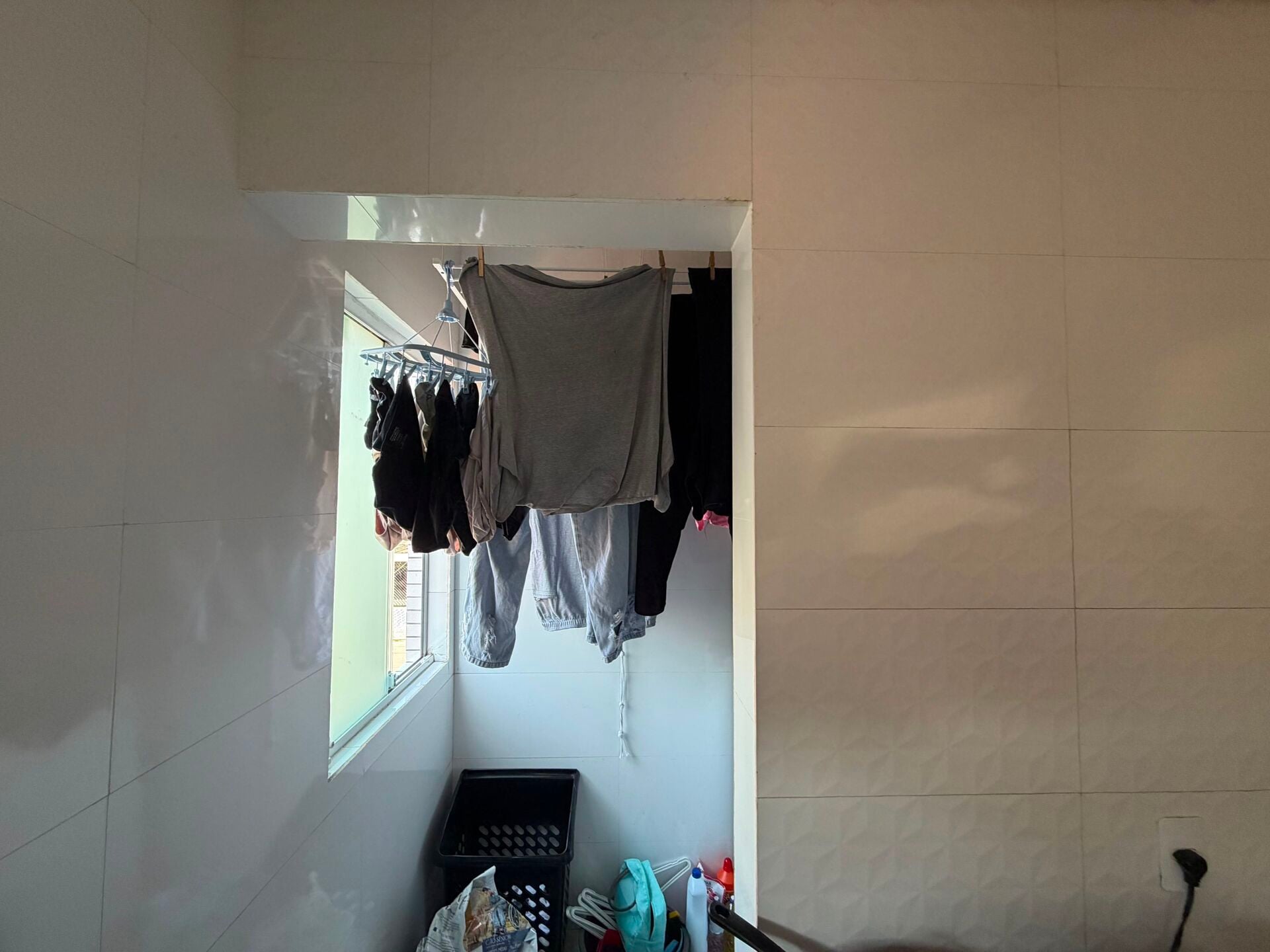 Casa sobreposta (unidade 1) · 3 dorm. — Área de serviço