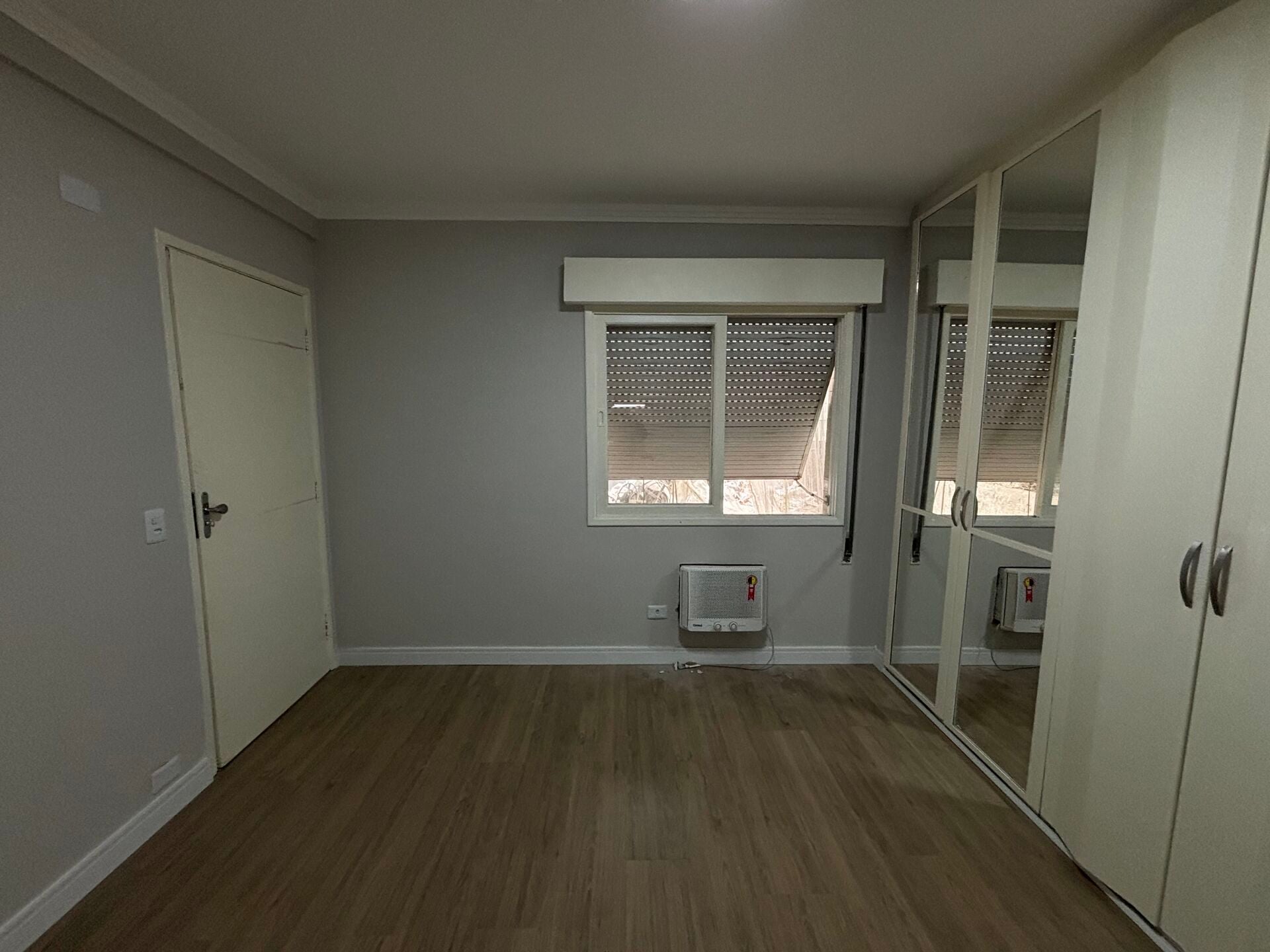 Apartamento 13 · 2 dorm. — Quarto 1