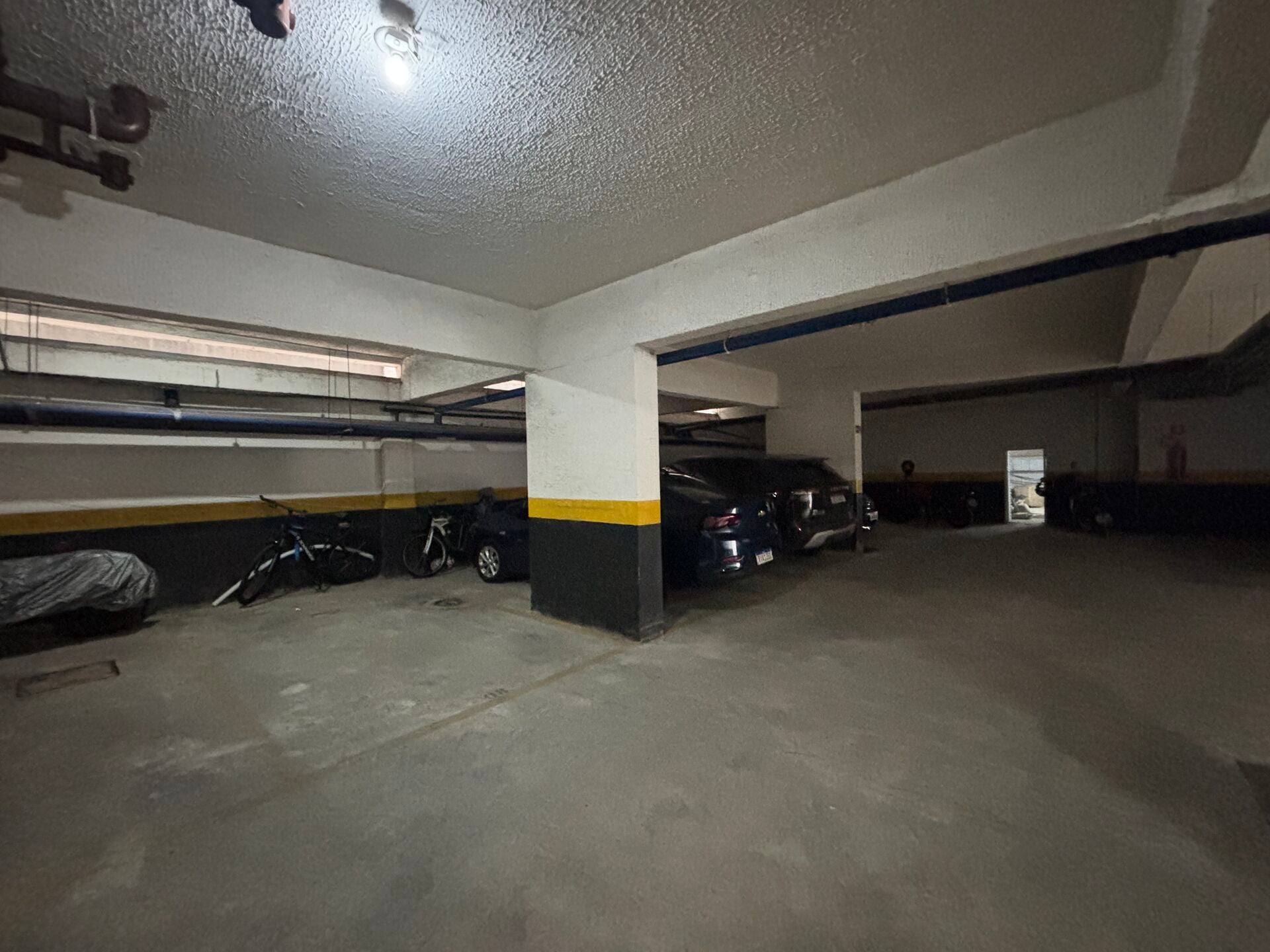 Apartamento 56 · 2 dorm. — Garagem