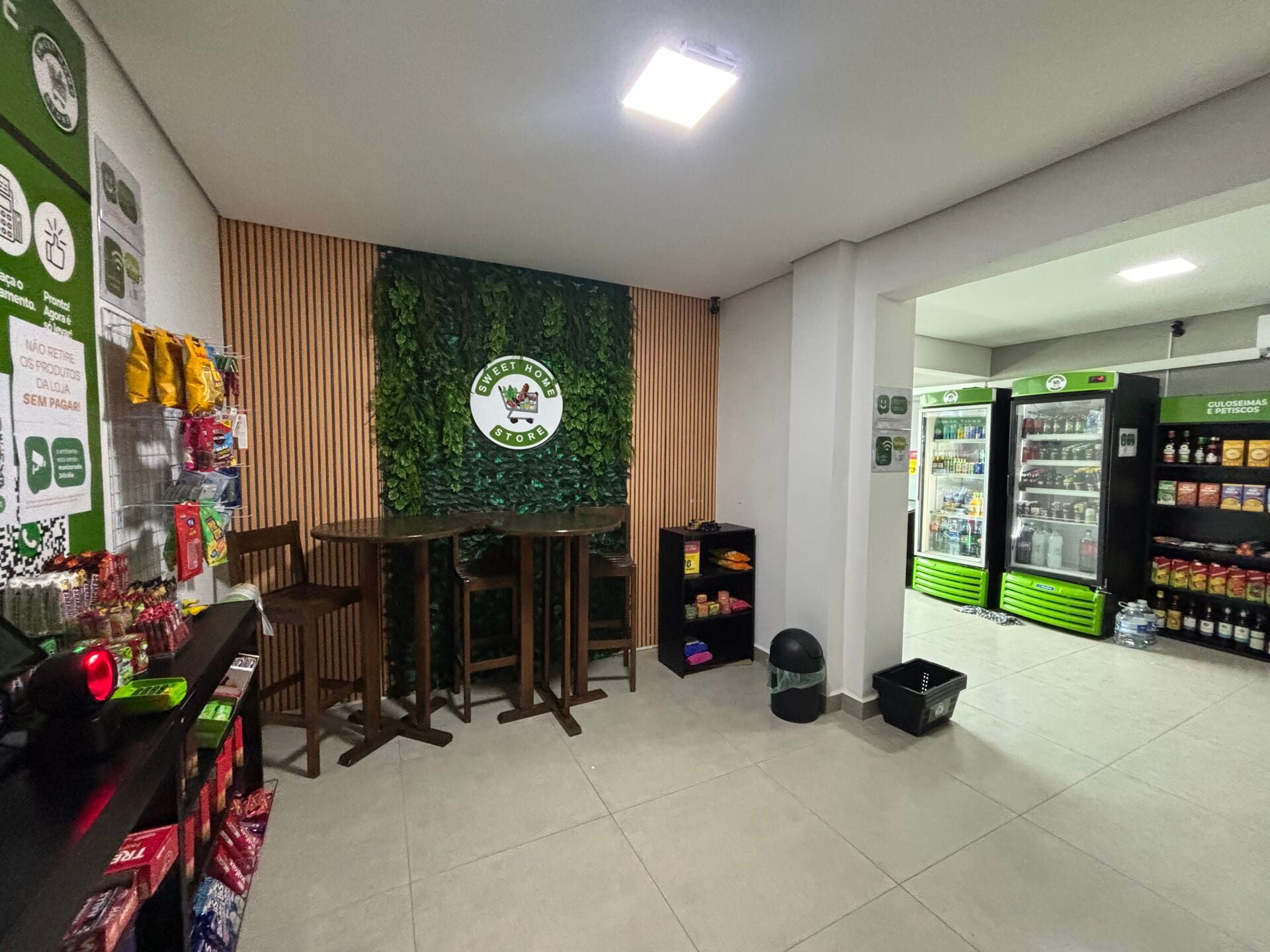 Apartamento 56 · 2 dorm. — Lazer