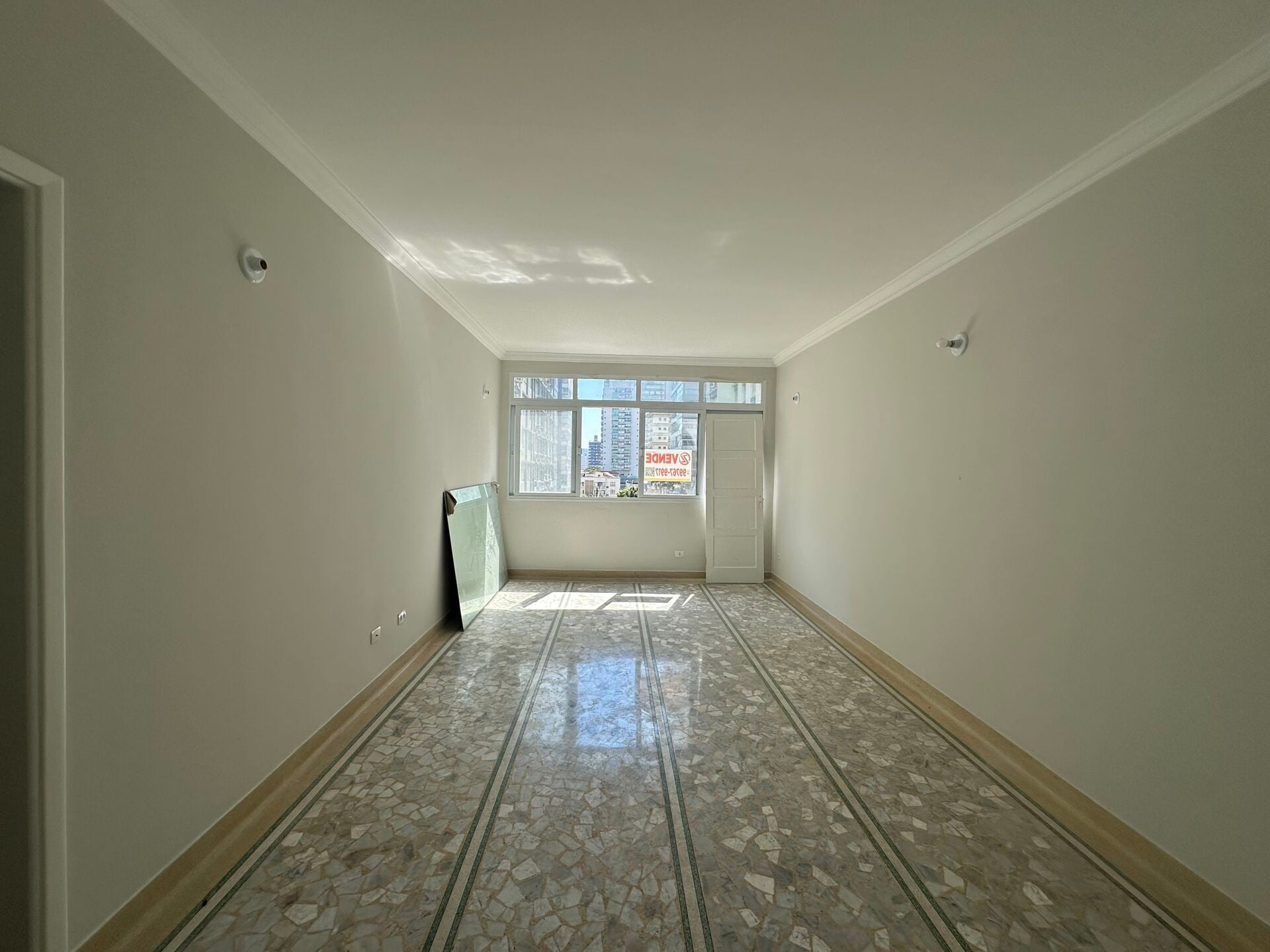 Apartamento · 2 dorm. — Sala