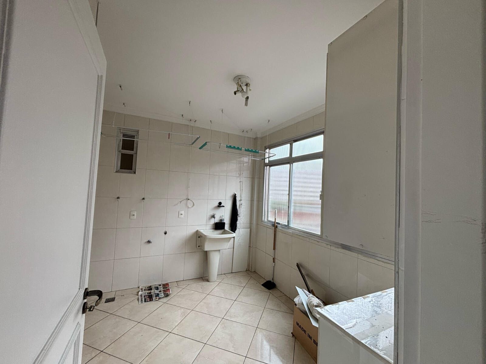 Apartamento · 3 dorm. — Cozinha