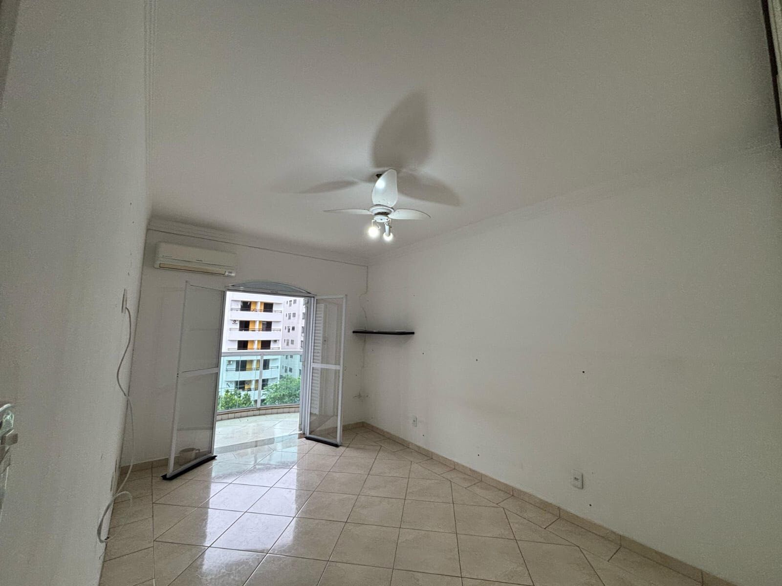 Apartamento · 3 dorm. — Suíte