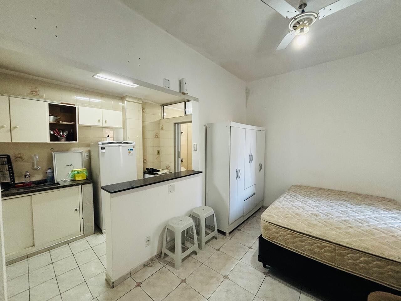 Kitnet · 1 dorm. — Quarto