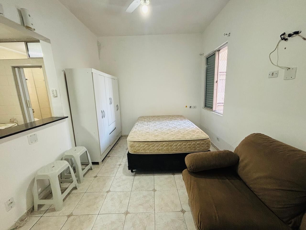 Kitnet · 1 dorm. — Quarto