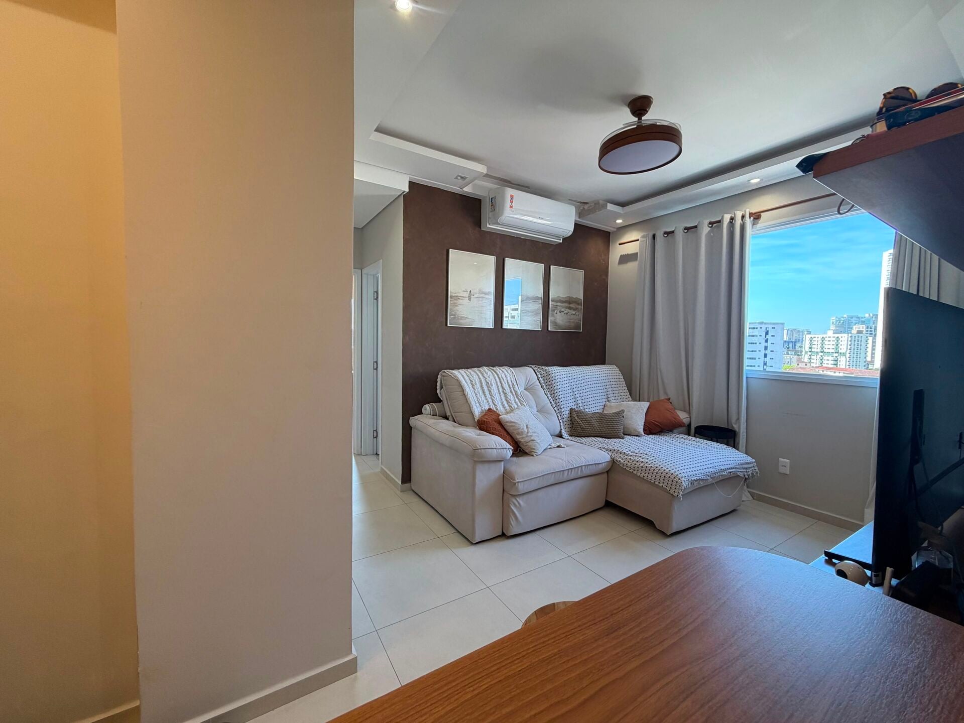 Apartamento · 2 dorm. — Sala