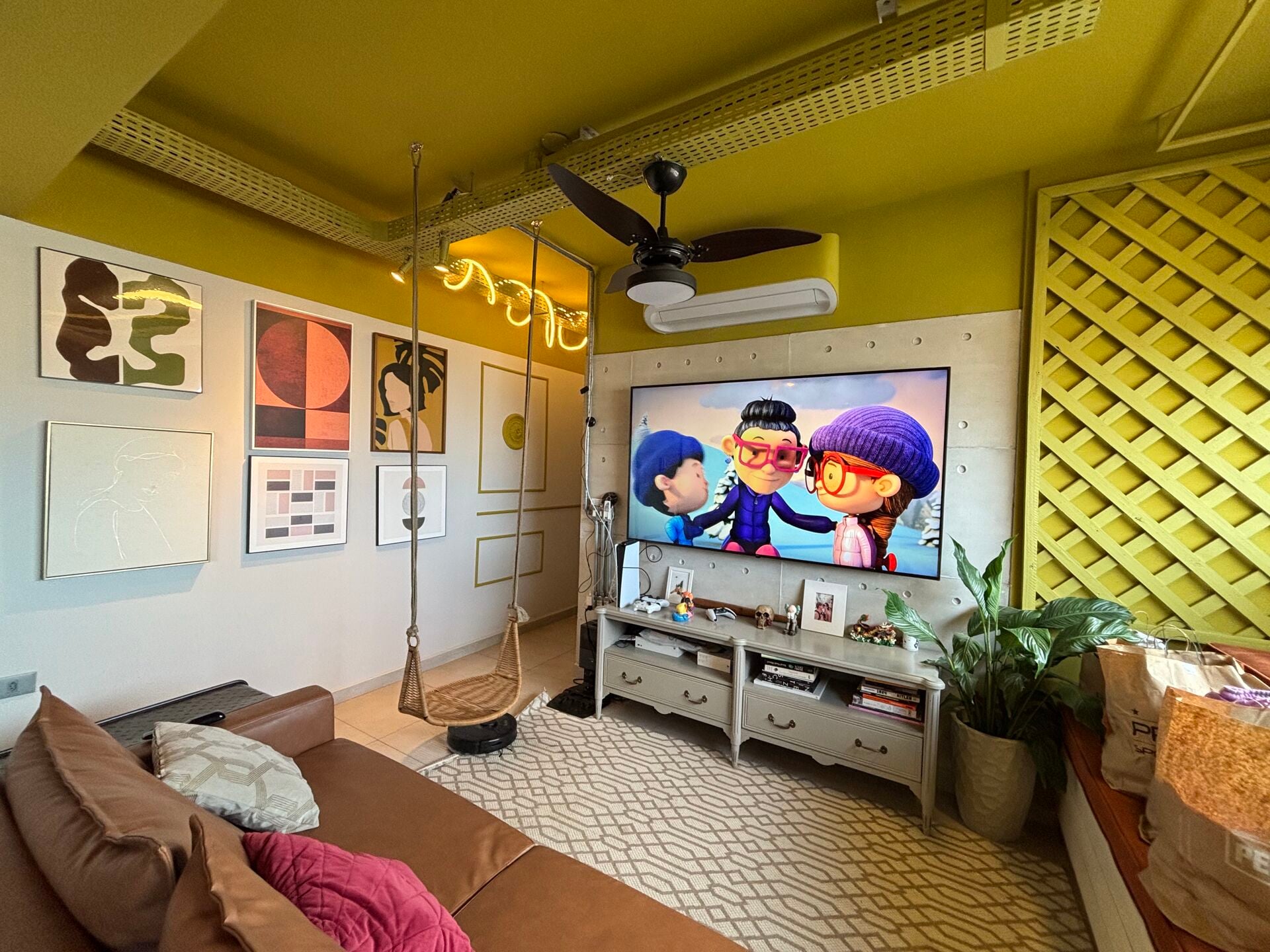 Apartamento · 2 dorm. — Sala