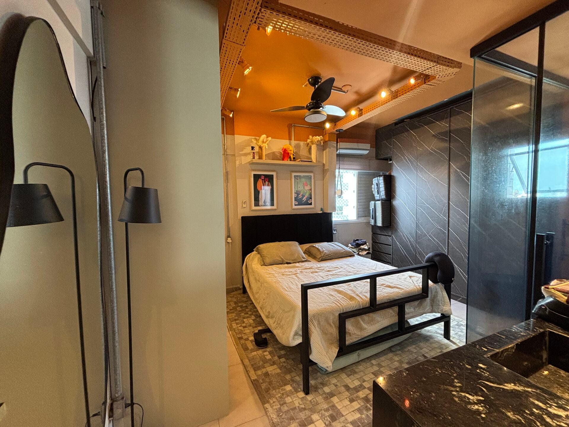 Apartamento · 2 dorm. — Suíte