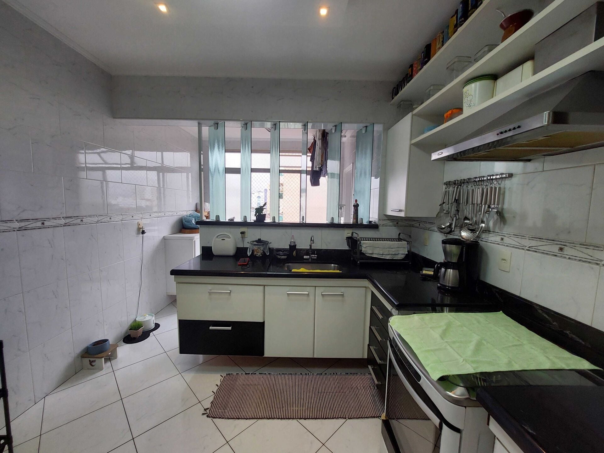 Apartamento · 3 dorm. — Cozinha