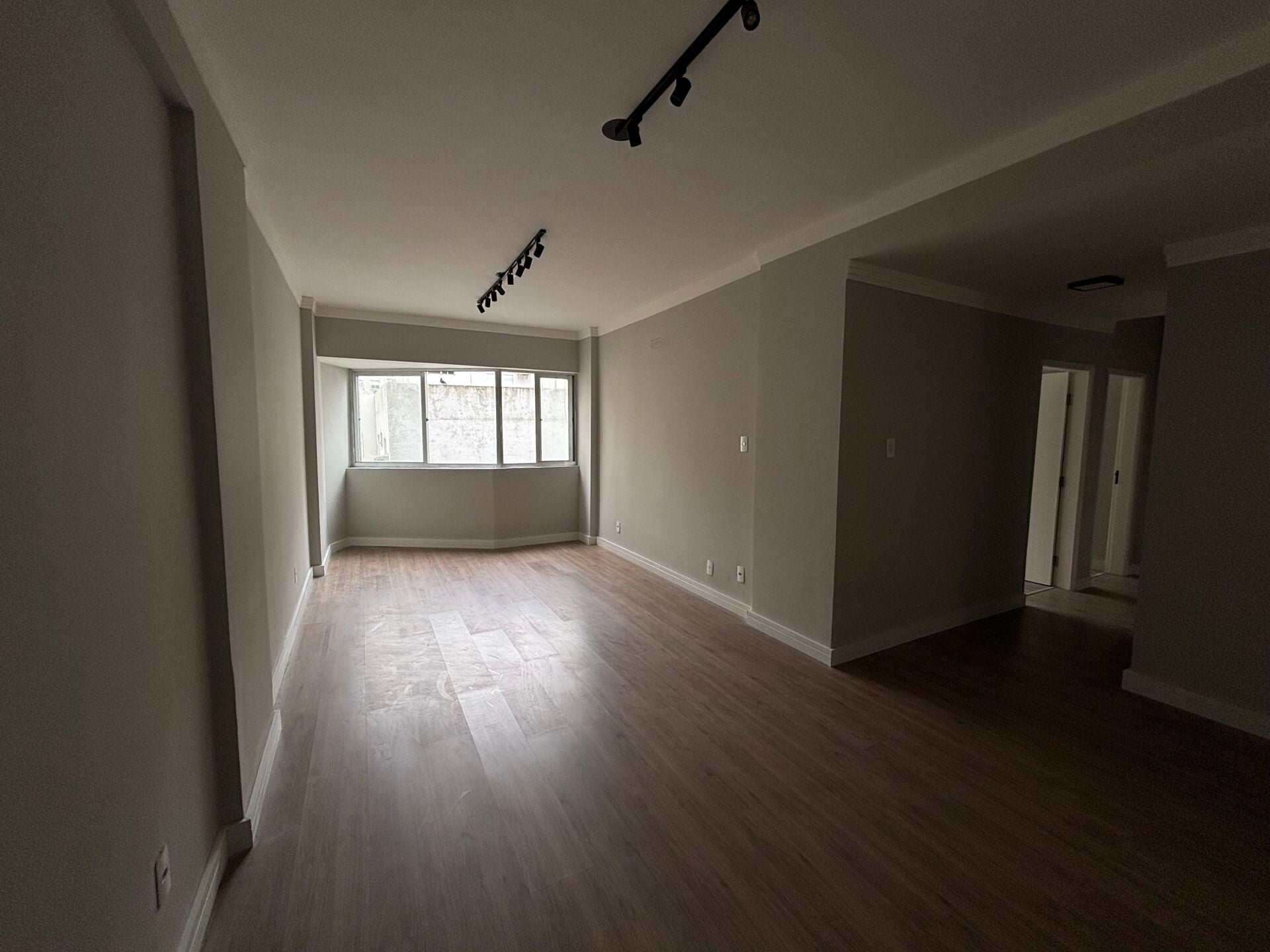 Apartamento · 3 dorm. — Sala