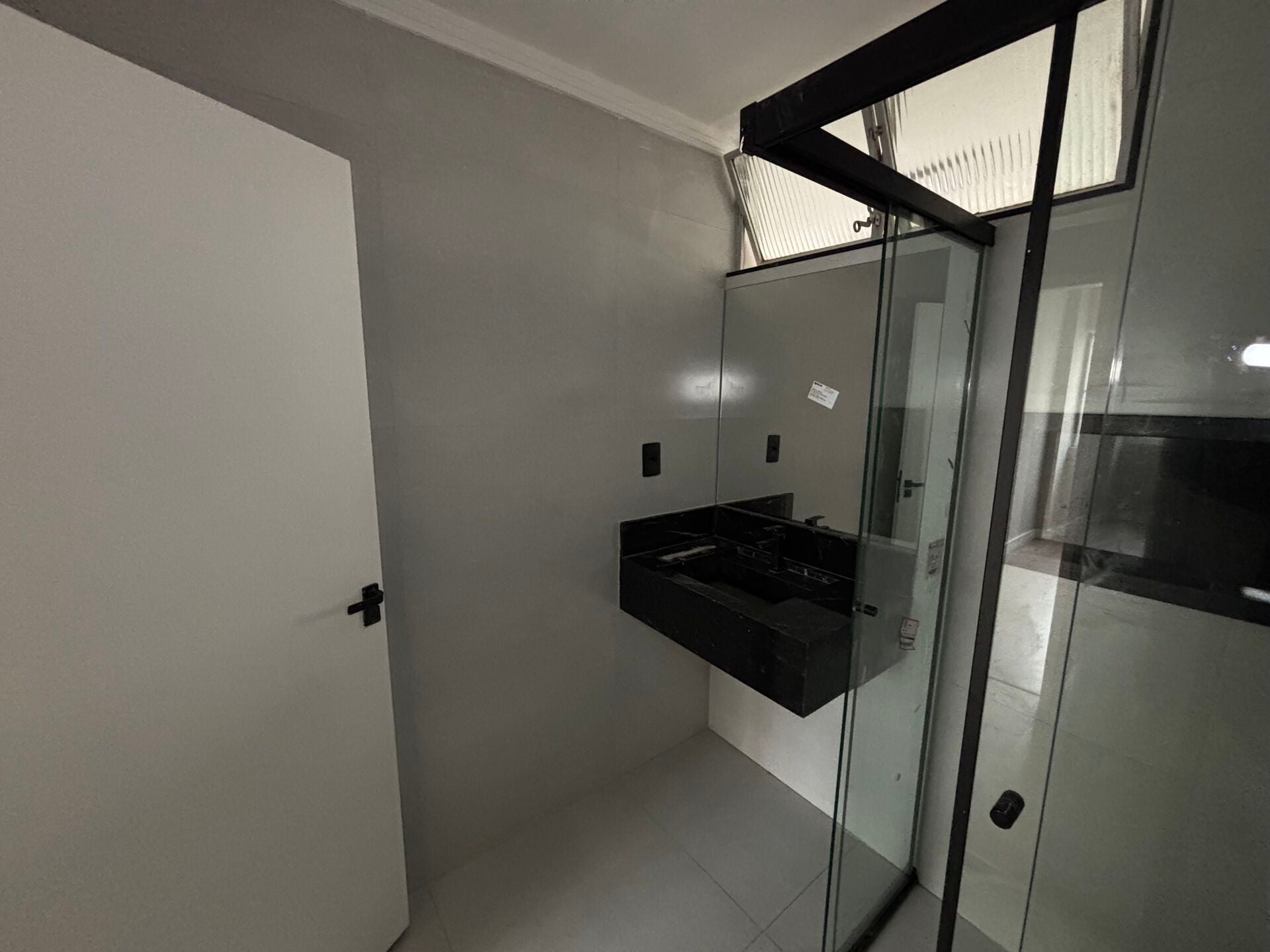 Apartamento · 3 dorm. — Banheiro