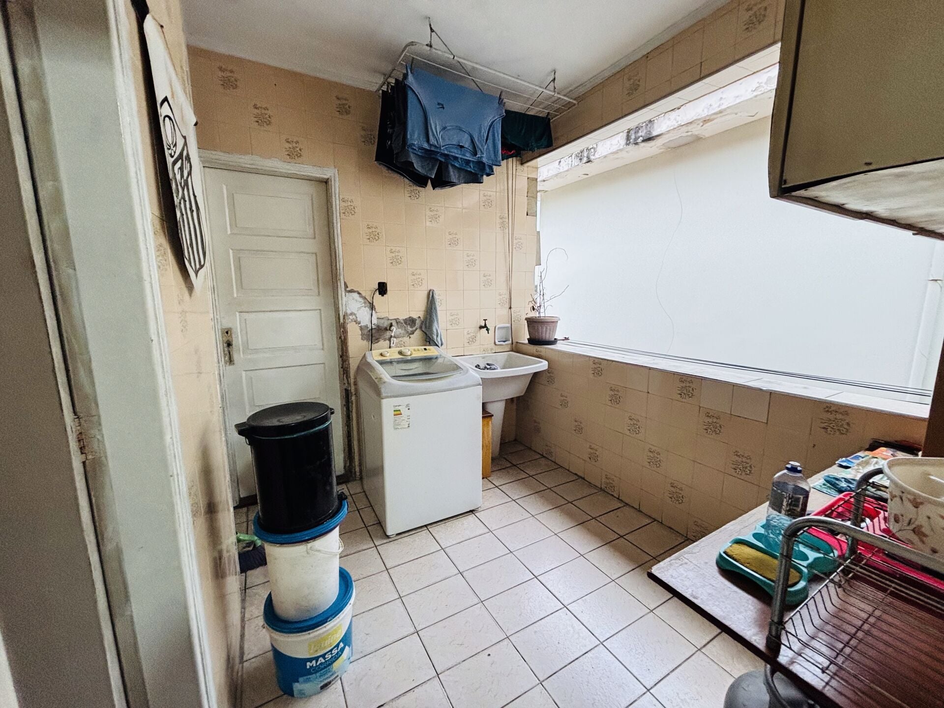 Apartamento · 3 dorm. — Área de serviço