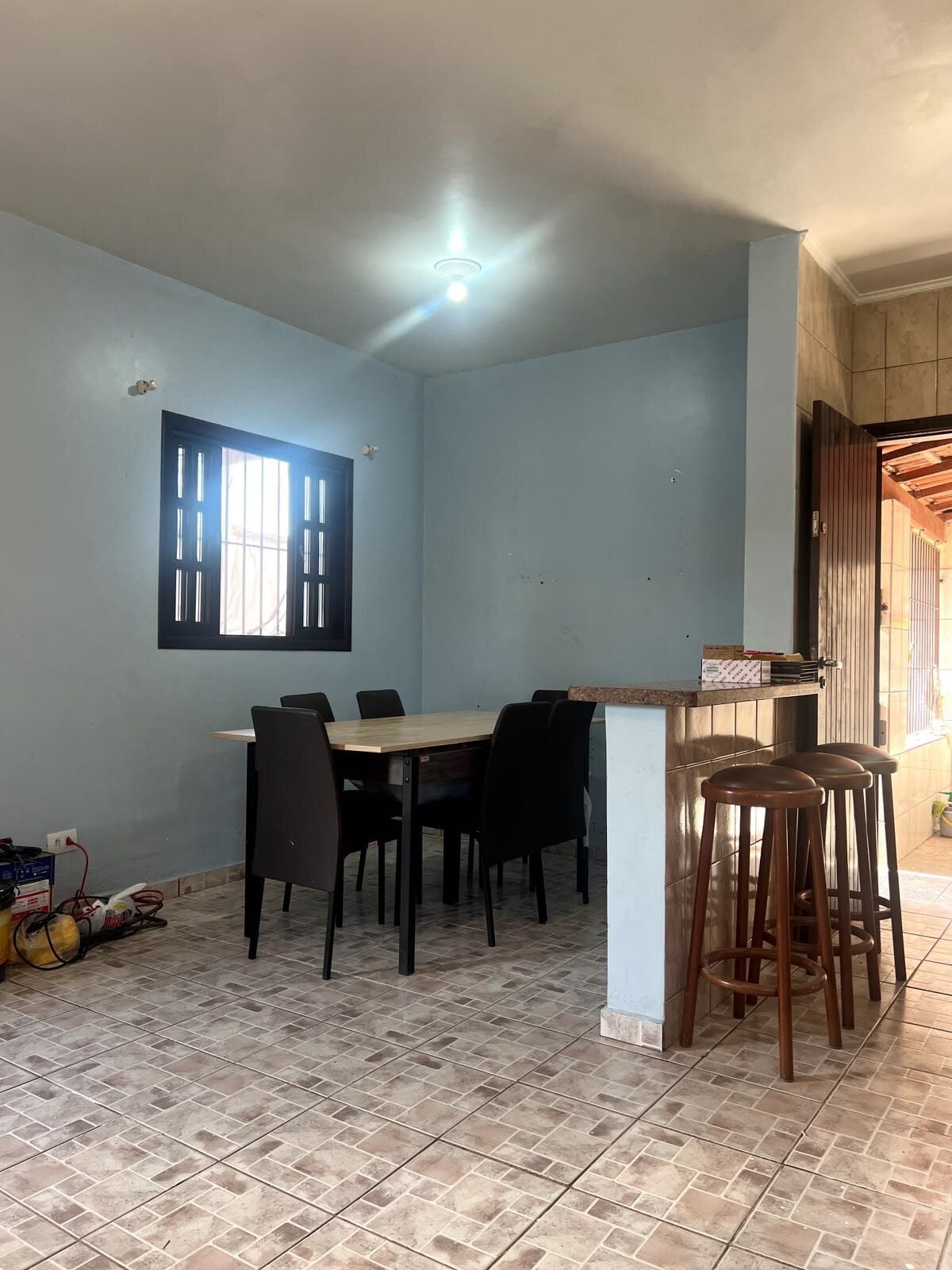 Casa · 2 dorm. — Sala de jantar