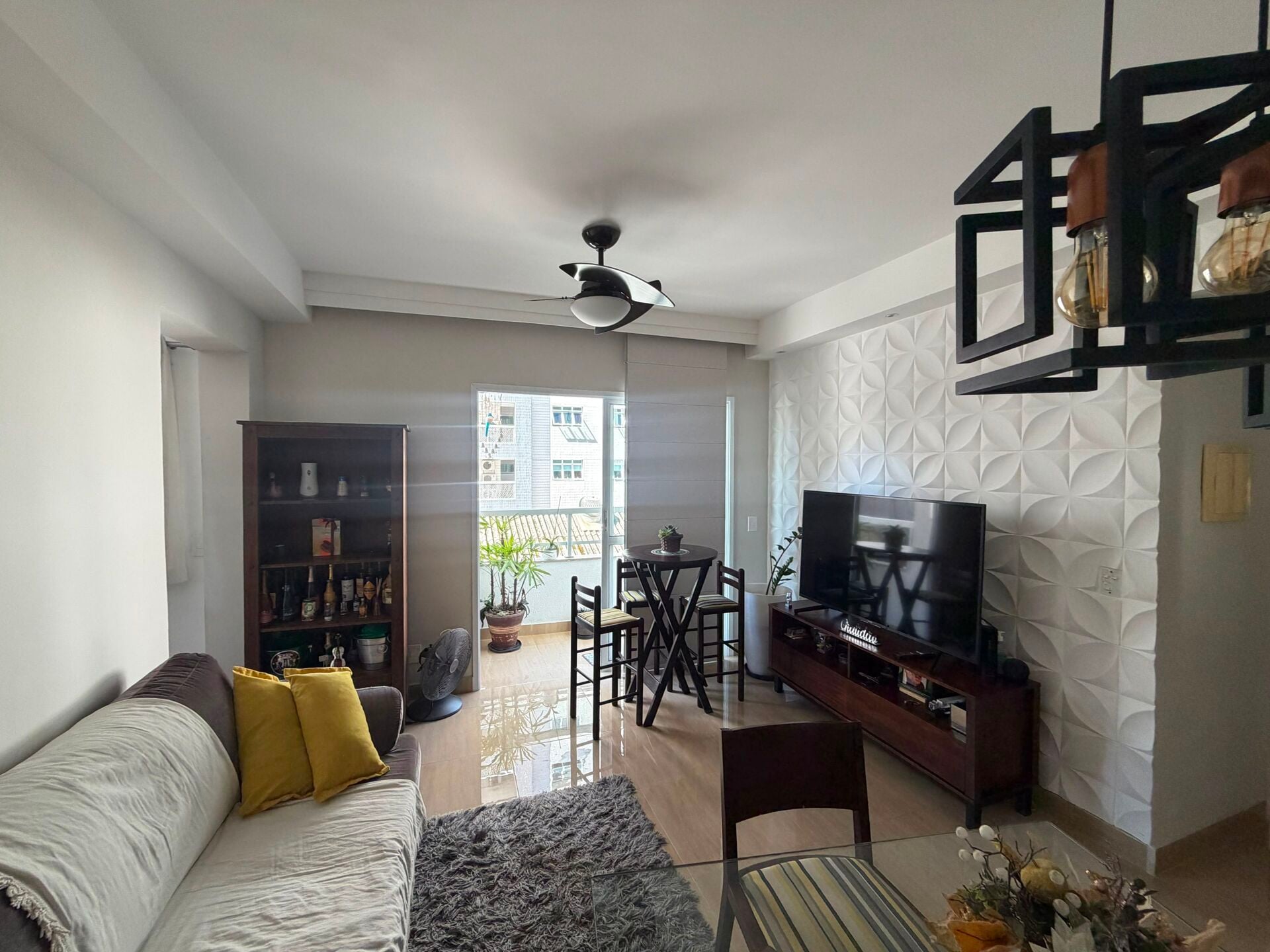 Apartamento · 2 dorm. — Sala