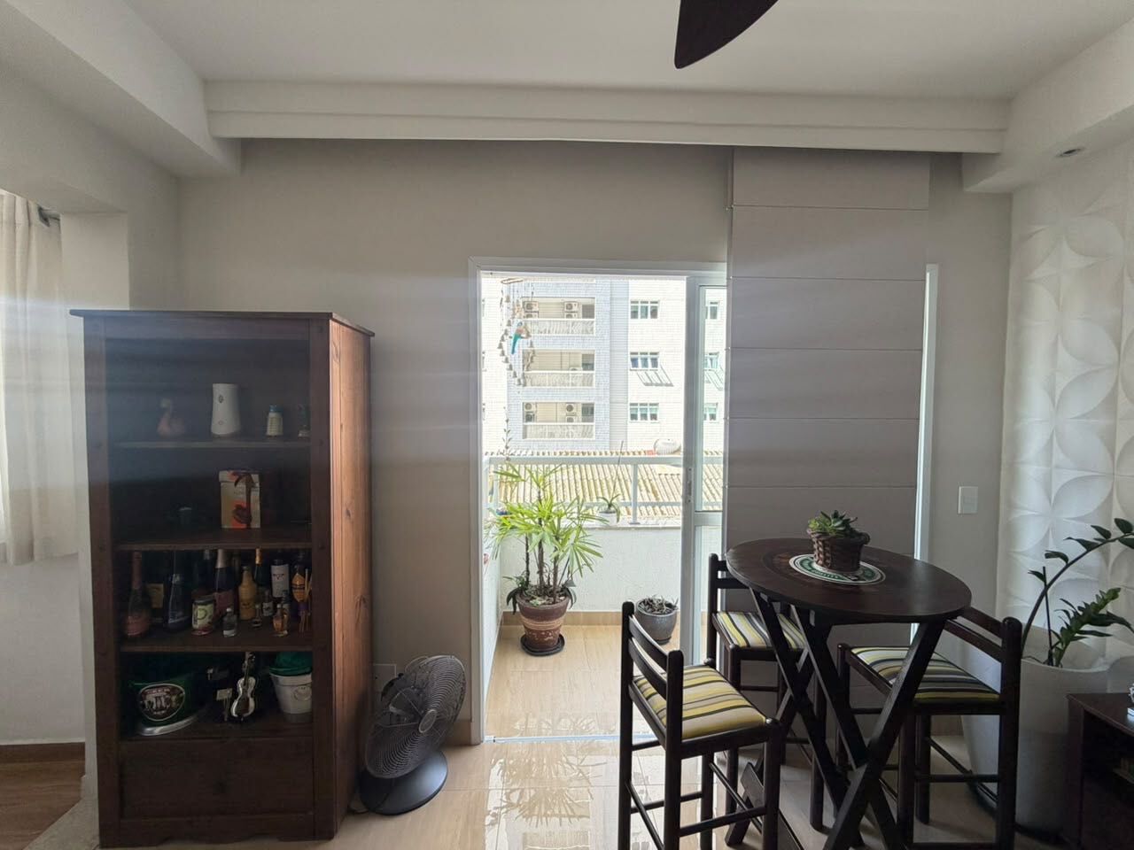 Apartamento · 2 dorm. — Sala