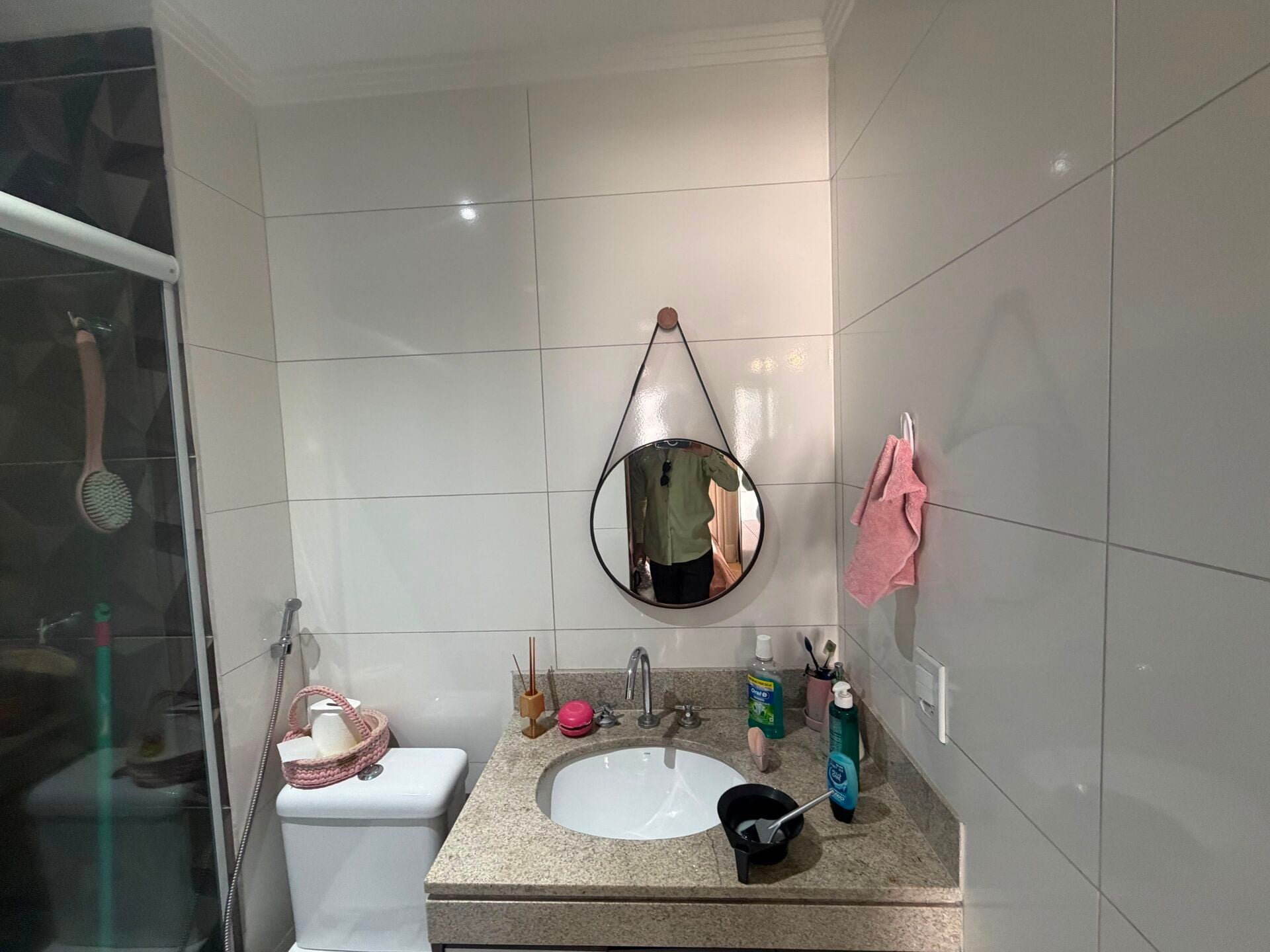 Apartamento · 2 dorm. — Banheiro suite