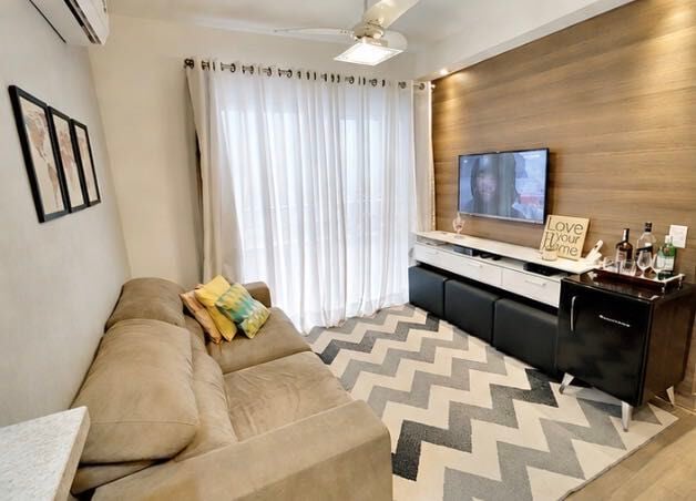 Apartamento · 2 dorm. — Sala