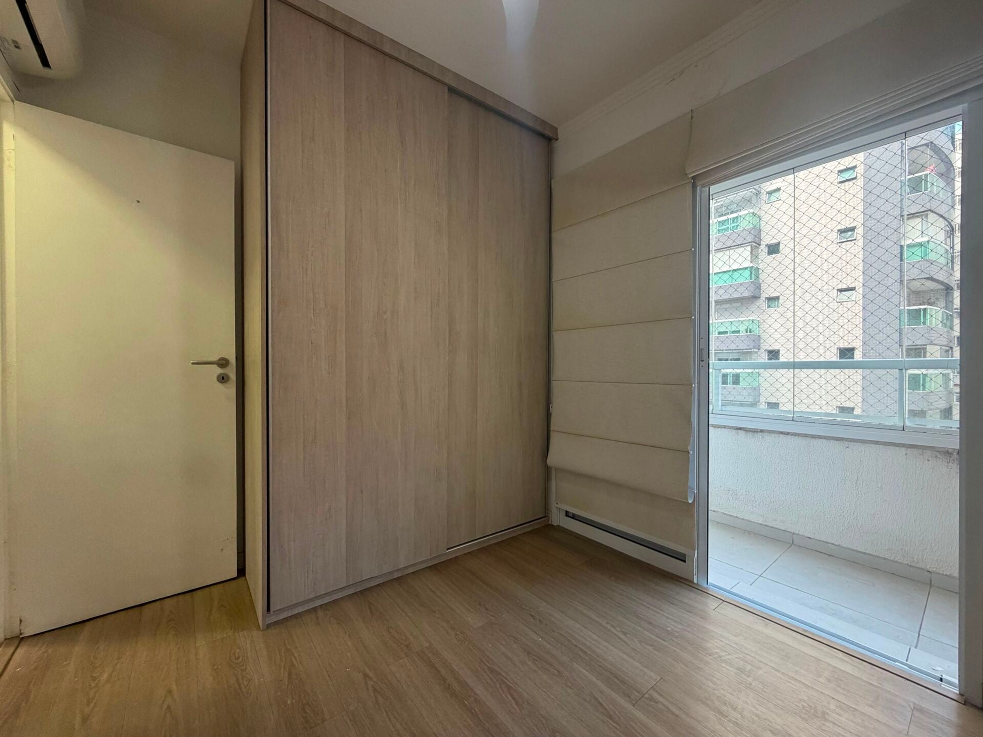 Apartamento · 2 dorm. — Suíte