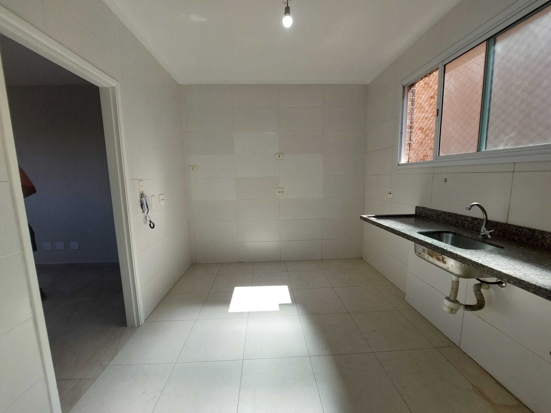 Casa em condomínio · 2 dorm. — Cozinha