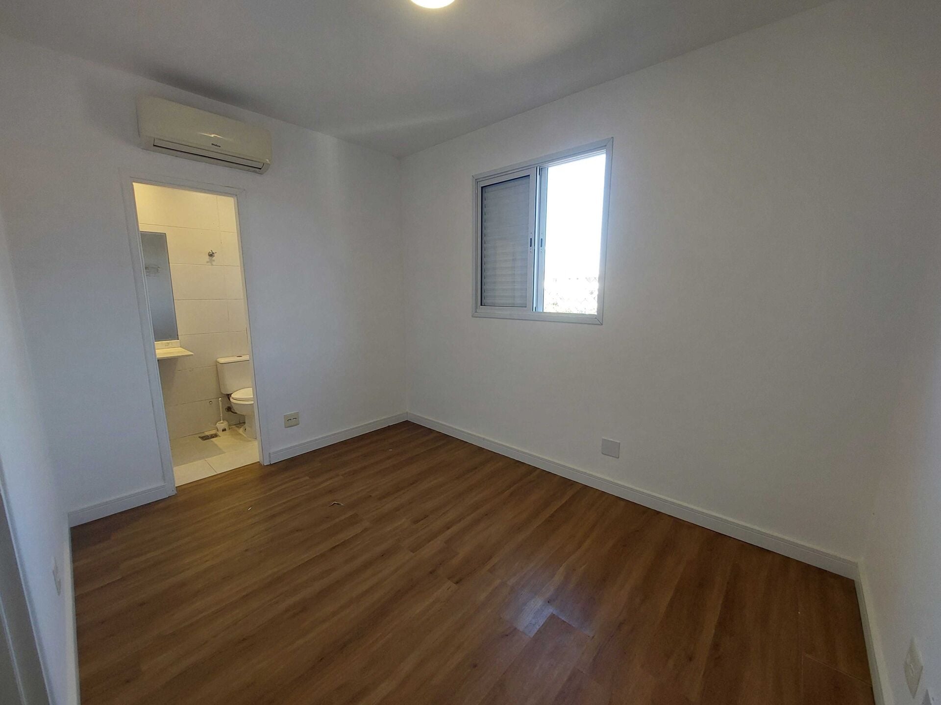 Casa em condomínio · 2 dorm. — Quarto