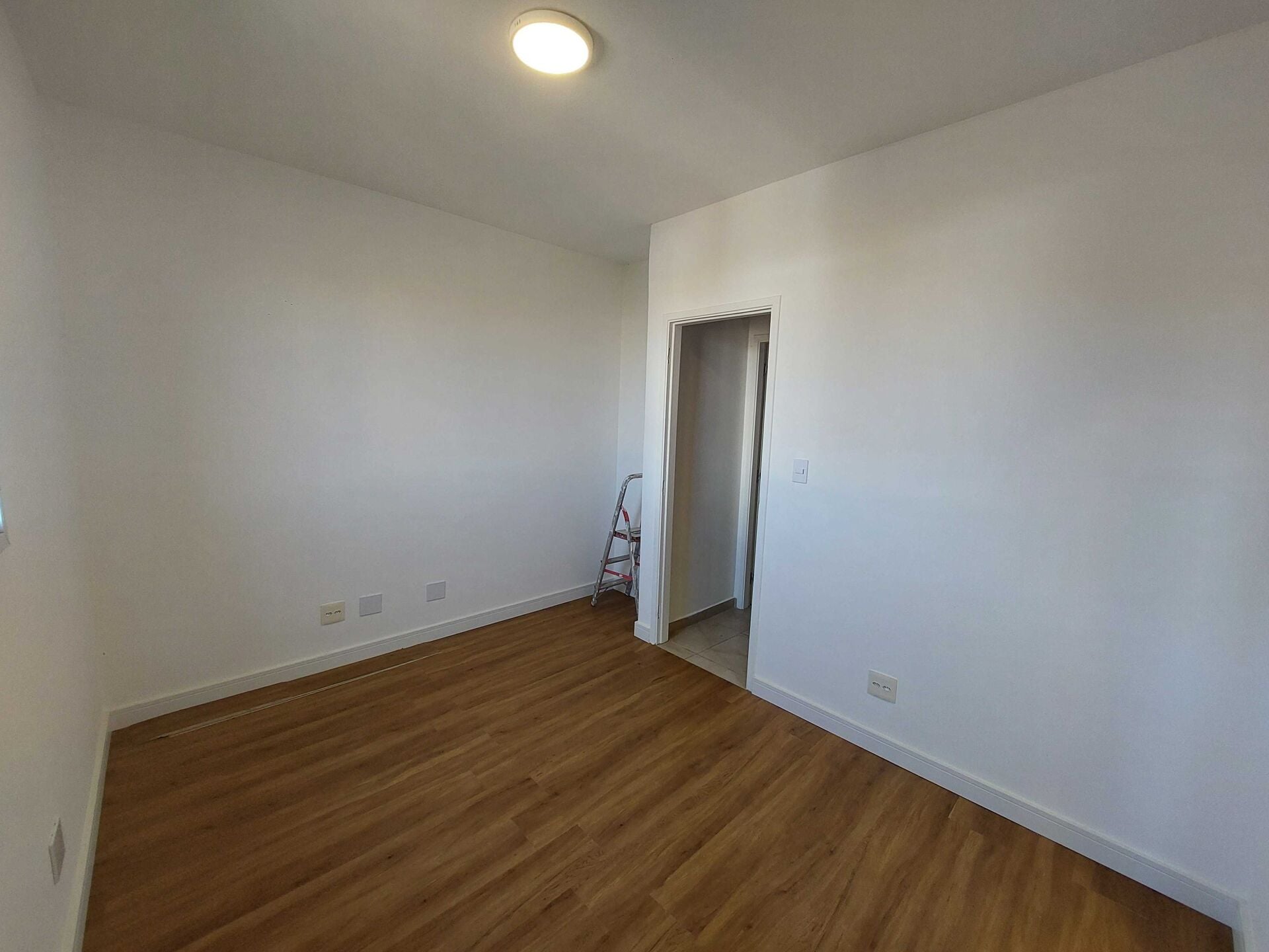 Casa em condomínio · 2 dorm. — Quarto