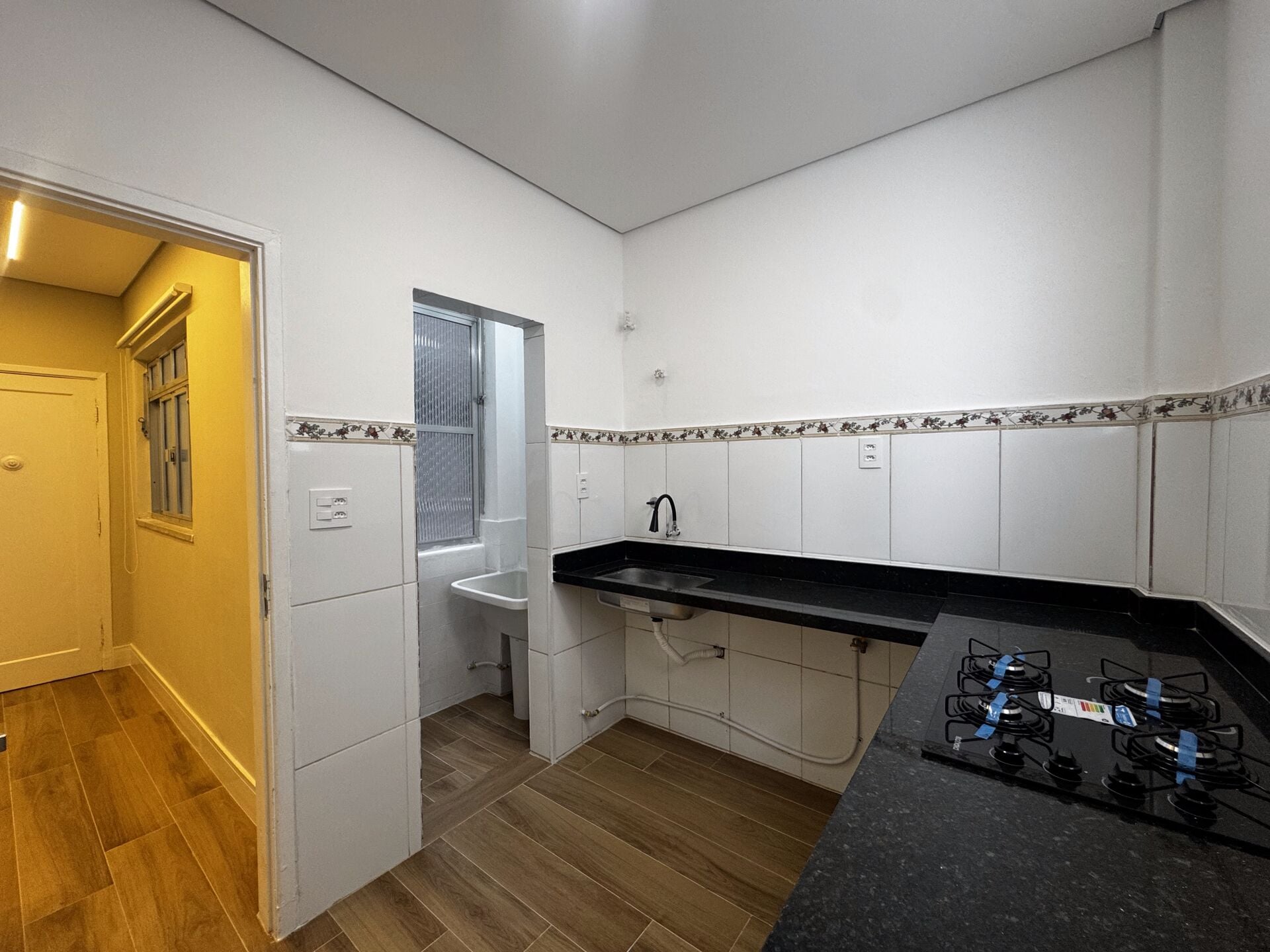 Apartamento · 2 dorm. — Cozinha