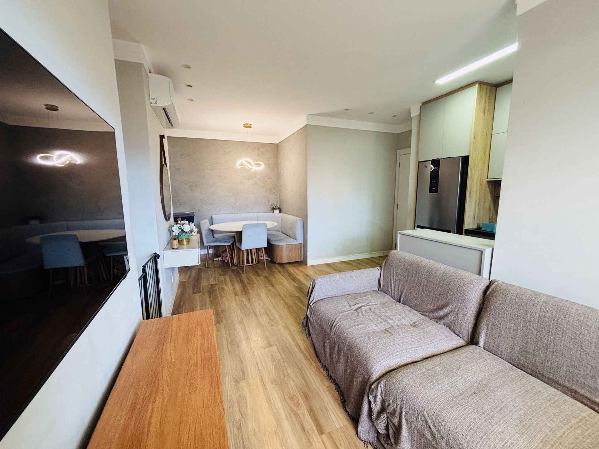 Apartamento Garden · 2 dorm. — Sala