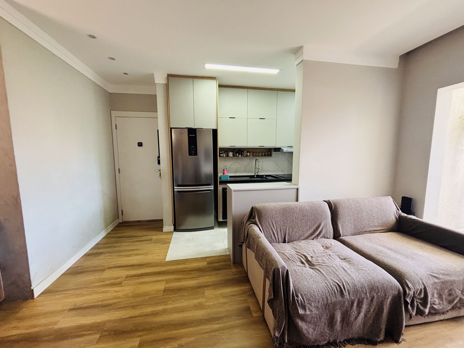 Apartamento Garden · 2 dorm. — Sala
