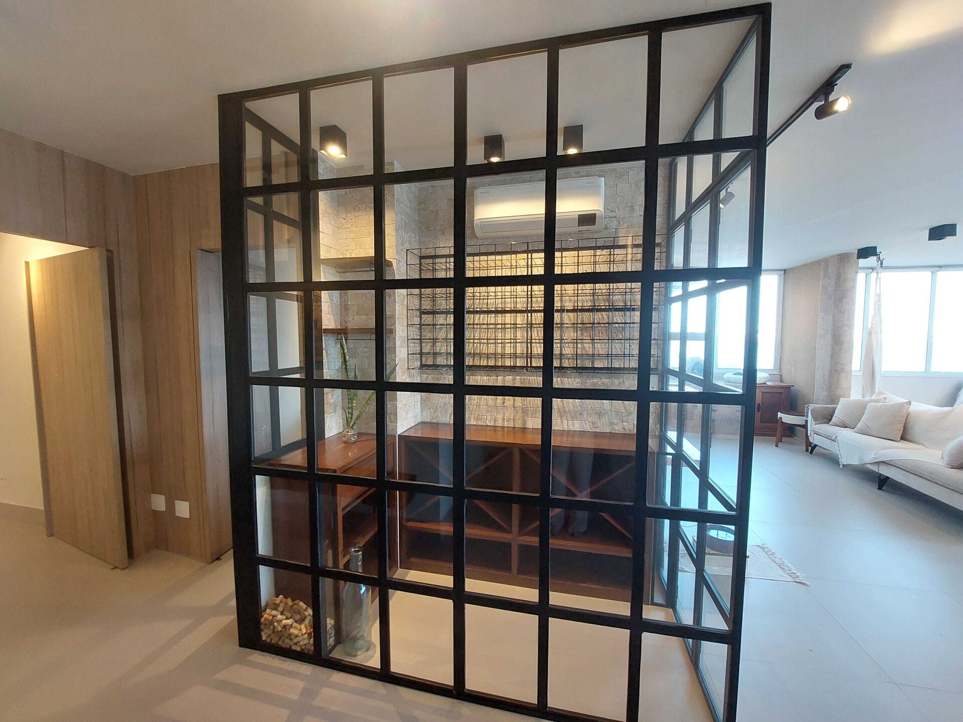 Apartamento alto padrão · 4 dorm. — Escritório
