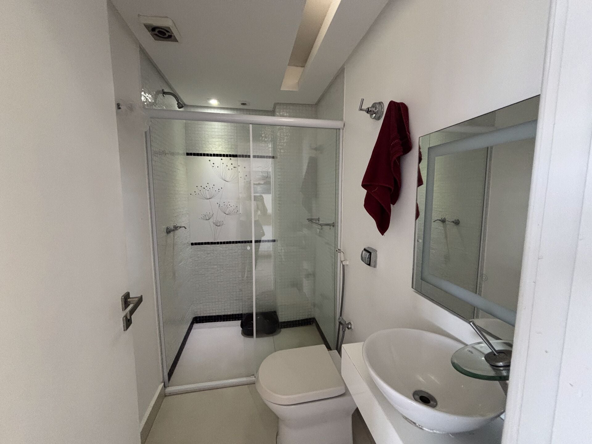 Apartamento · 4 dorm. — Banheiro suite