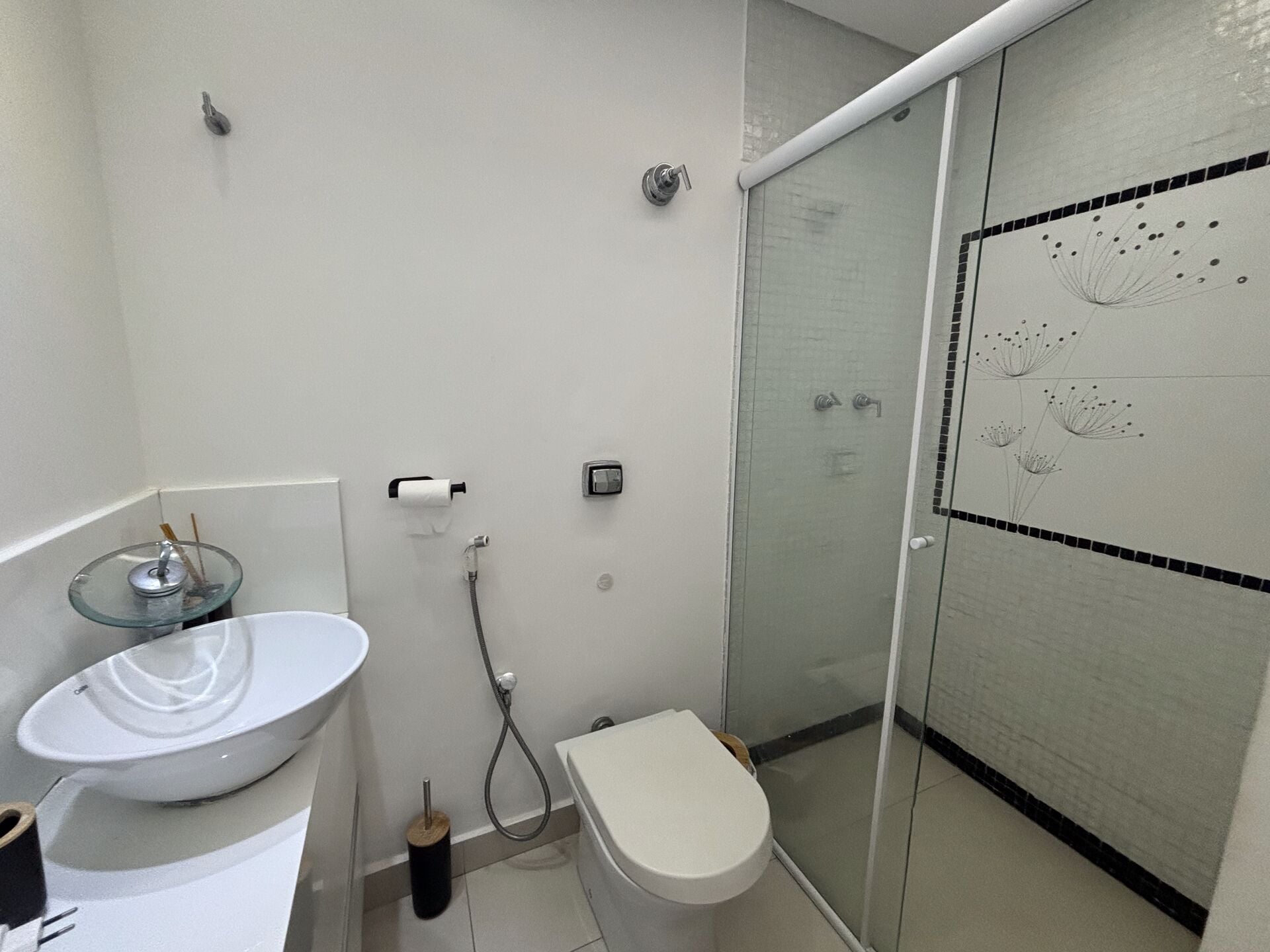 Apartamento · 4 dorm. — Banheiro suite