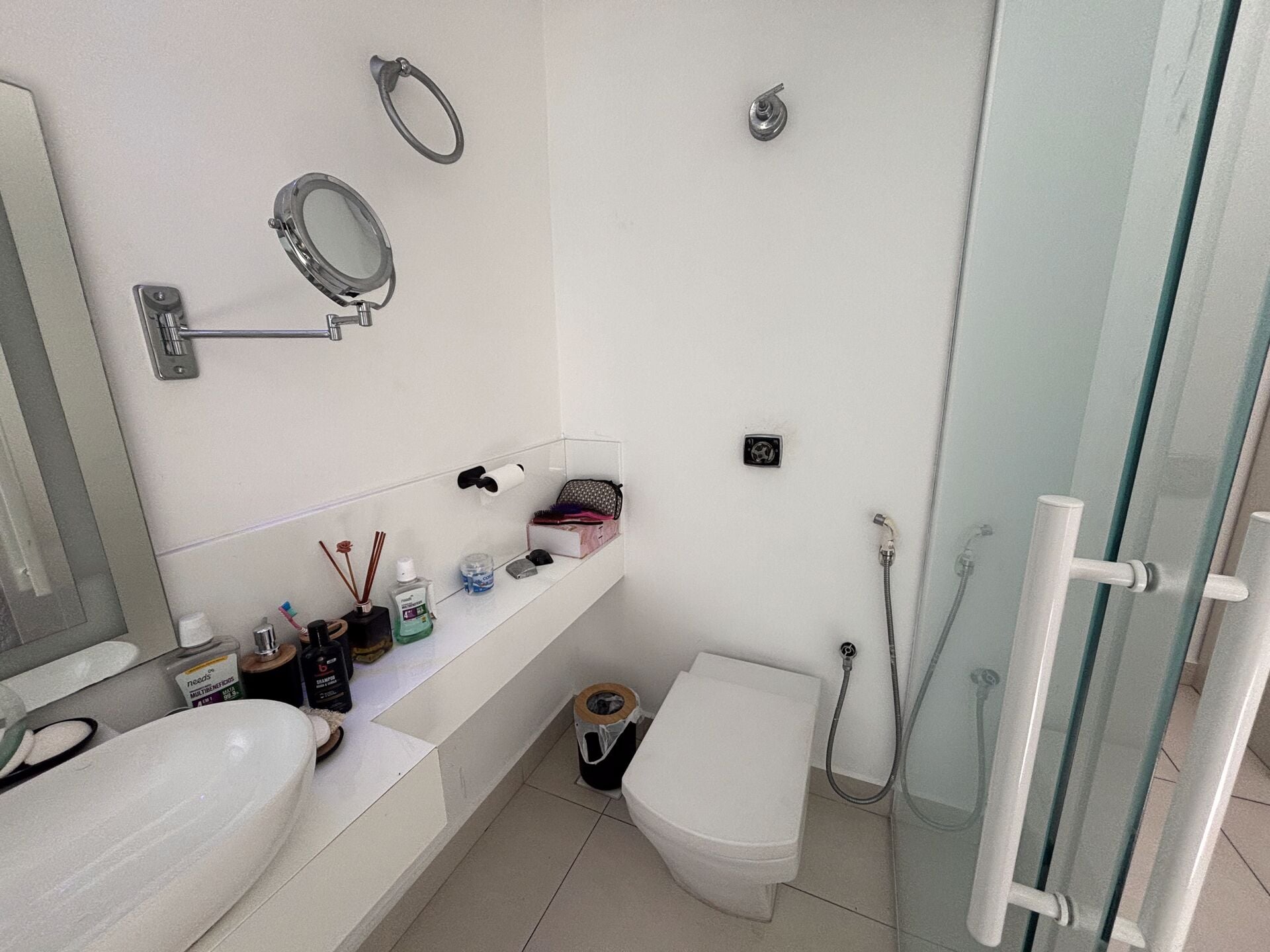 Apartamento · 4 dorm. — Banheiro suite