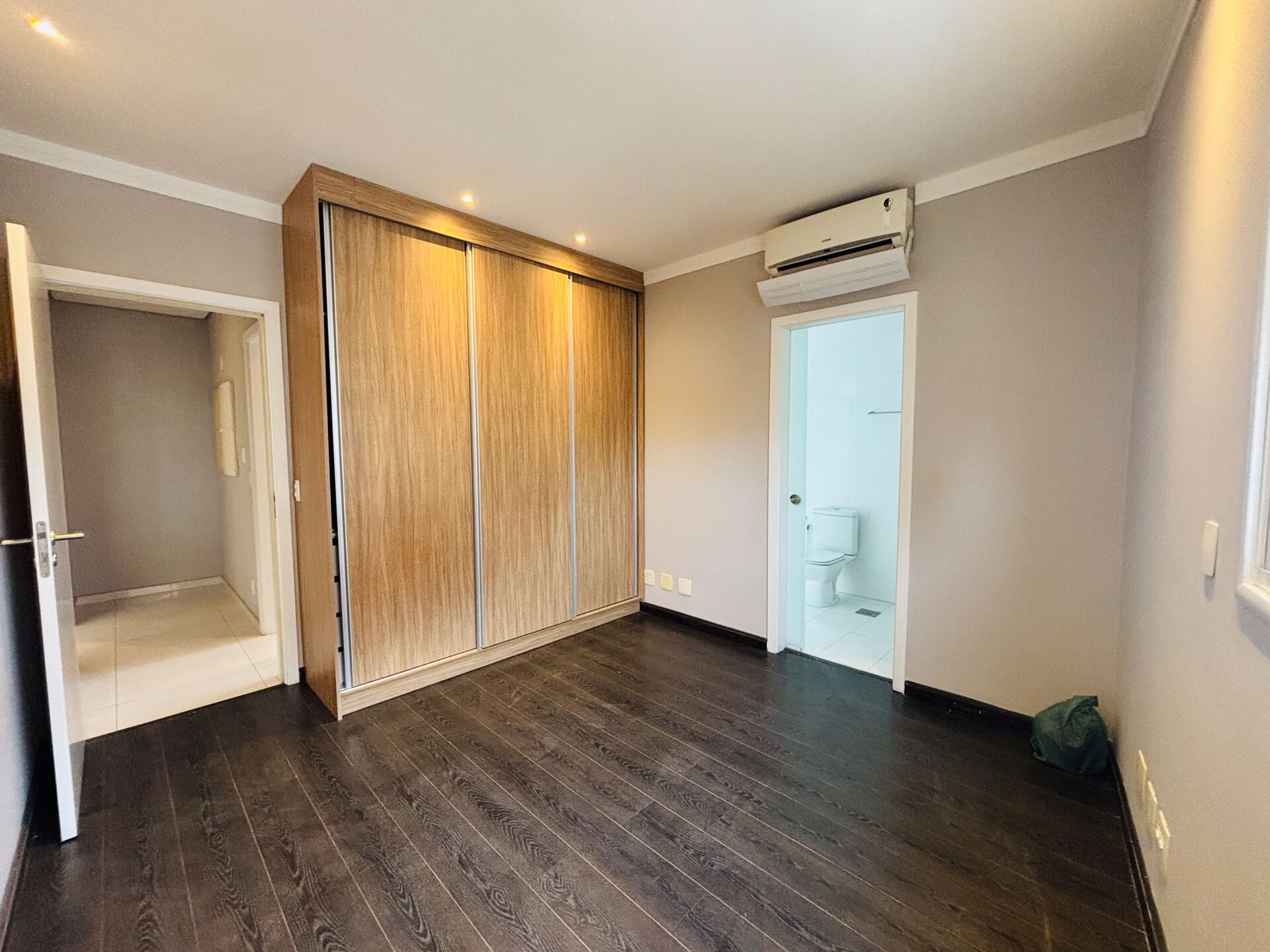 Apartamento · 2 dorm. — Suíte 1