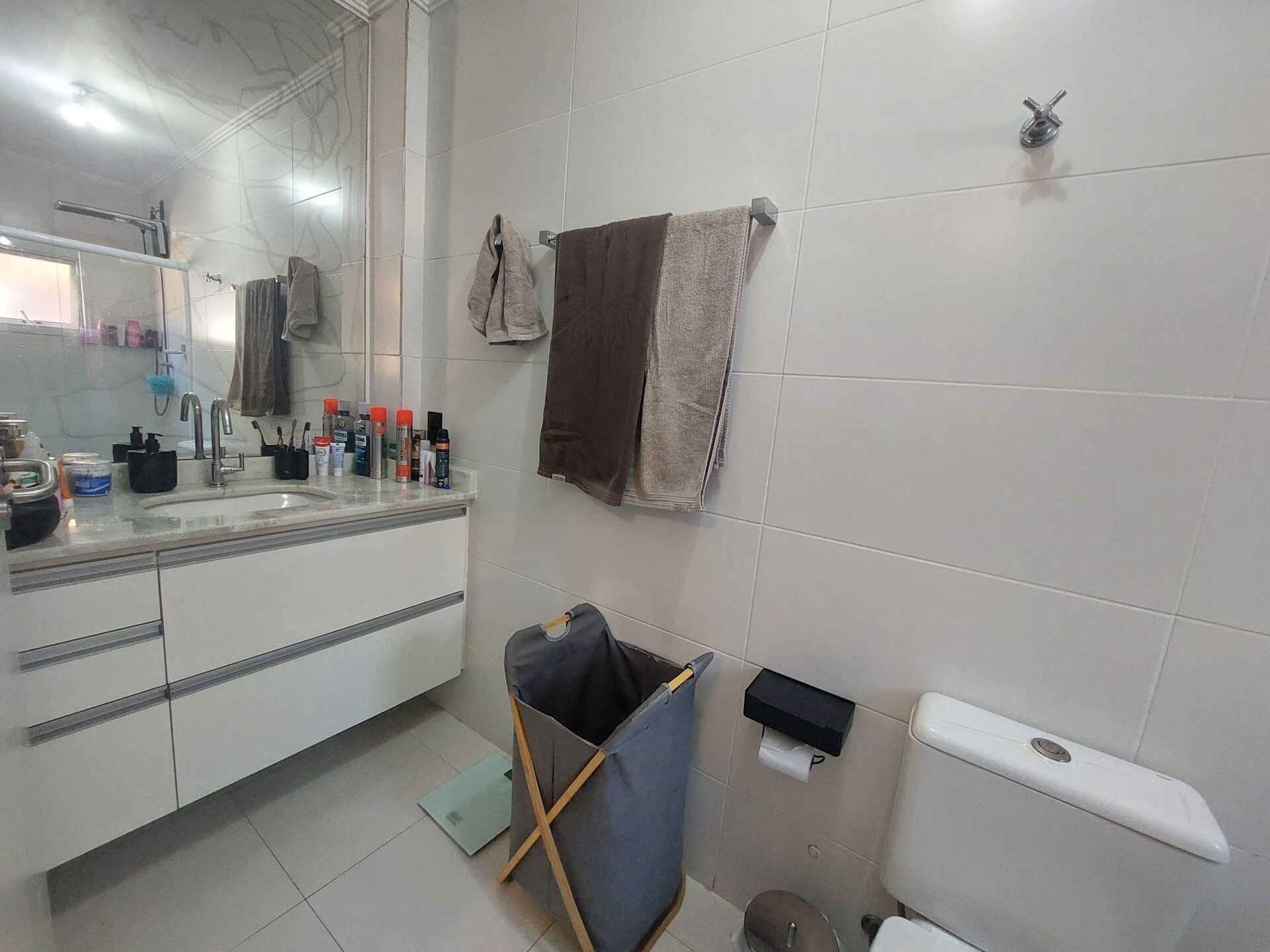Casa em condomínio · 2 dorm. — Banheiro suite