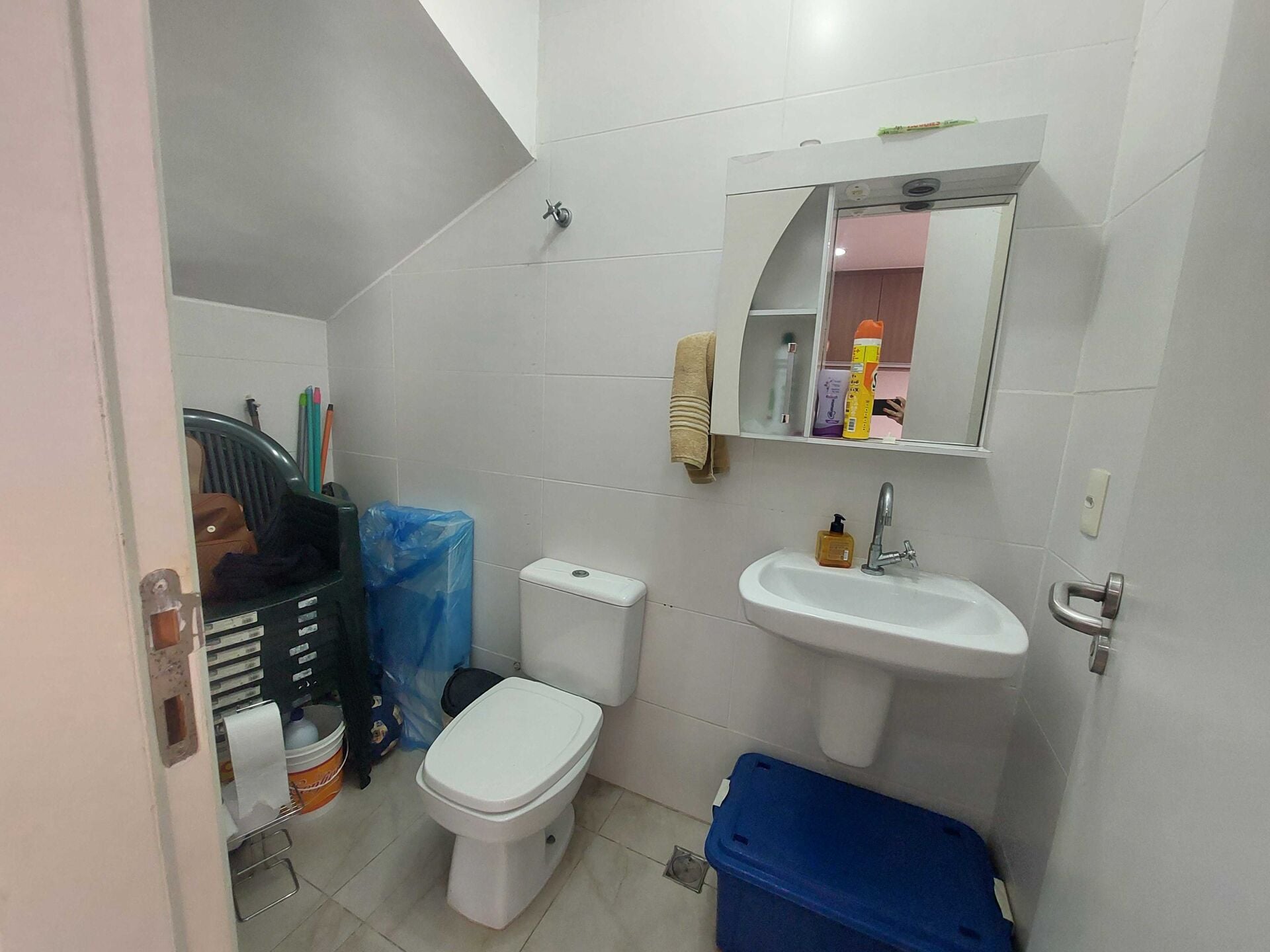 Casa em condomínio · 2 dorm. — Banheiro