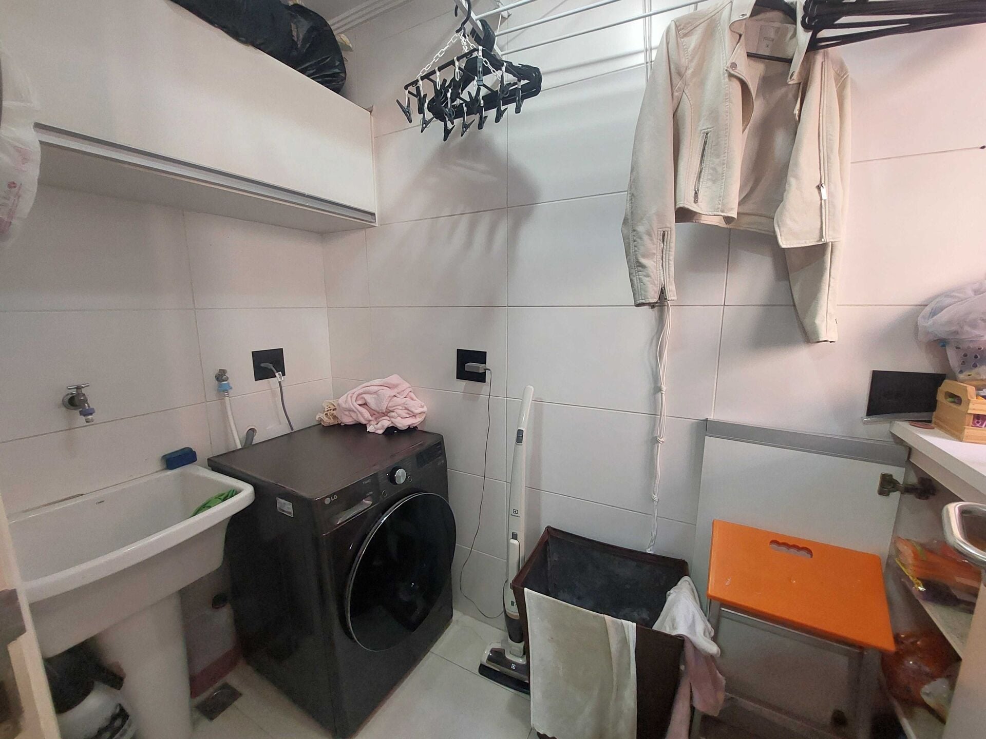 Casa em condomínio · 2 dorm. — Área de serviço