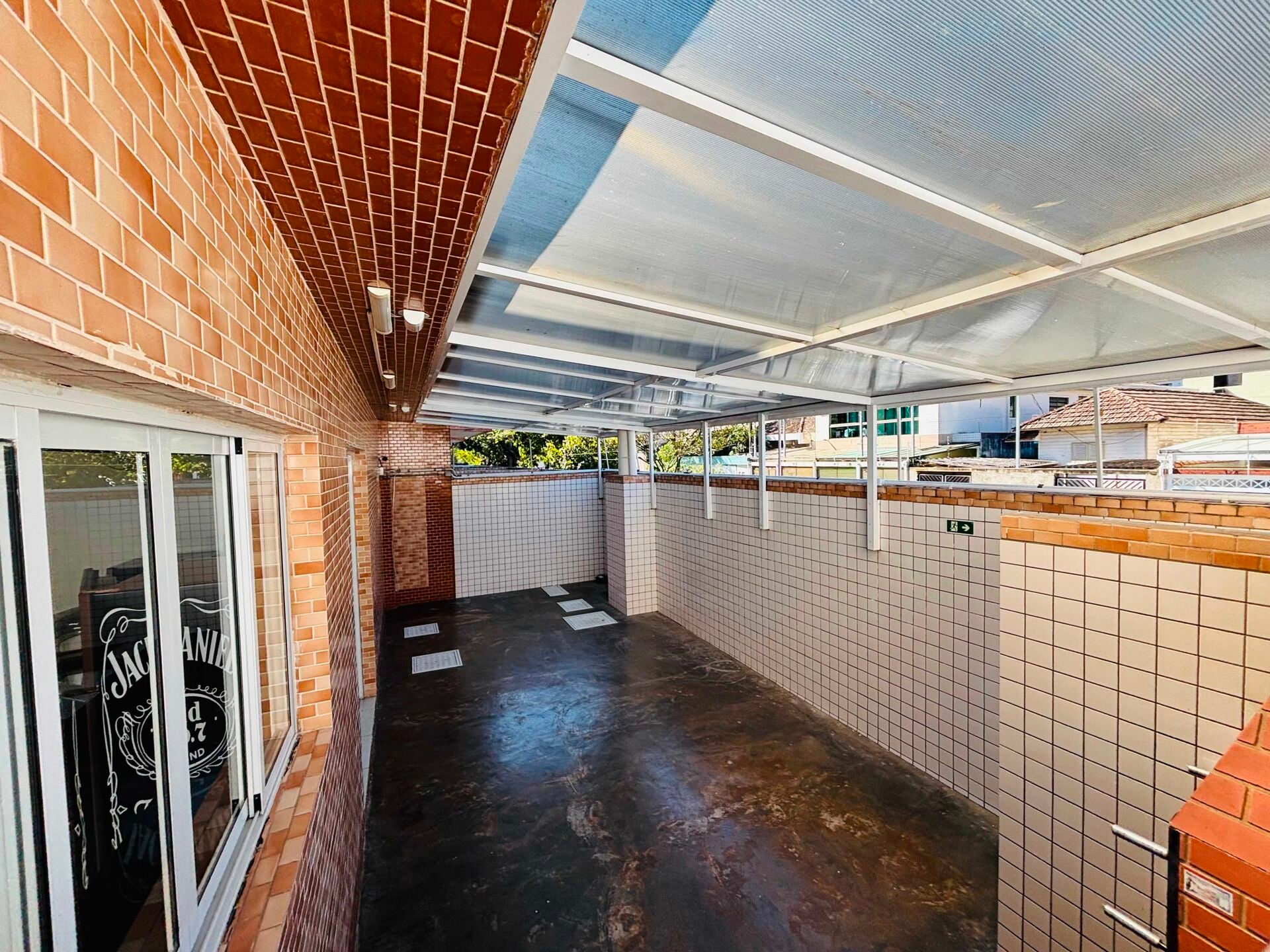 Casa em condomínio · 2 dorm. — Lazer