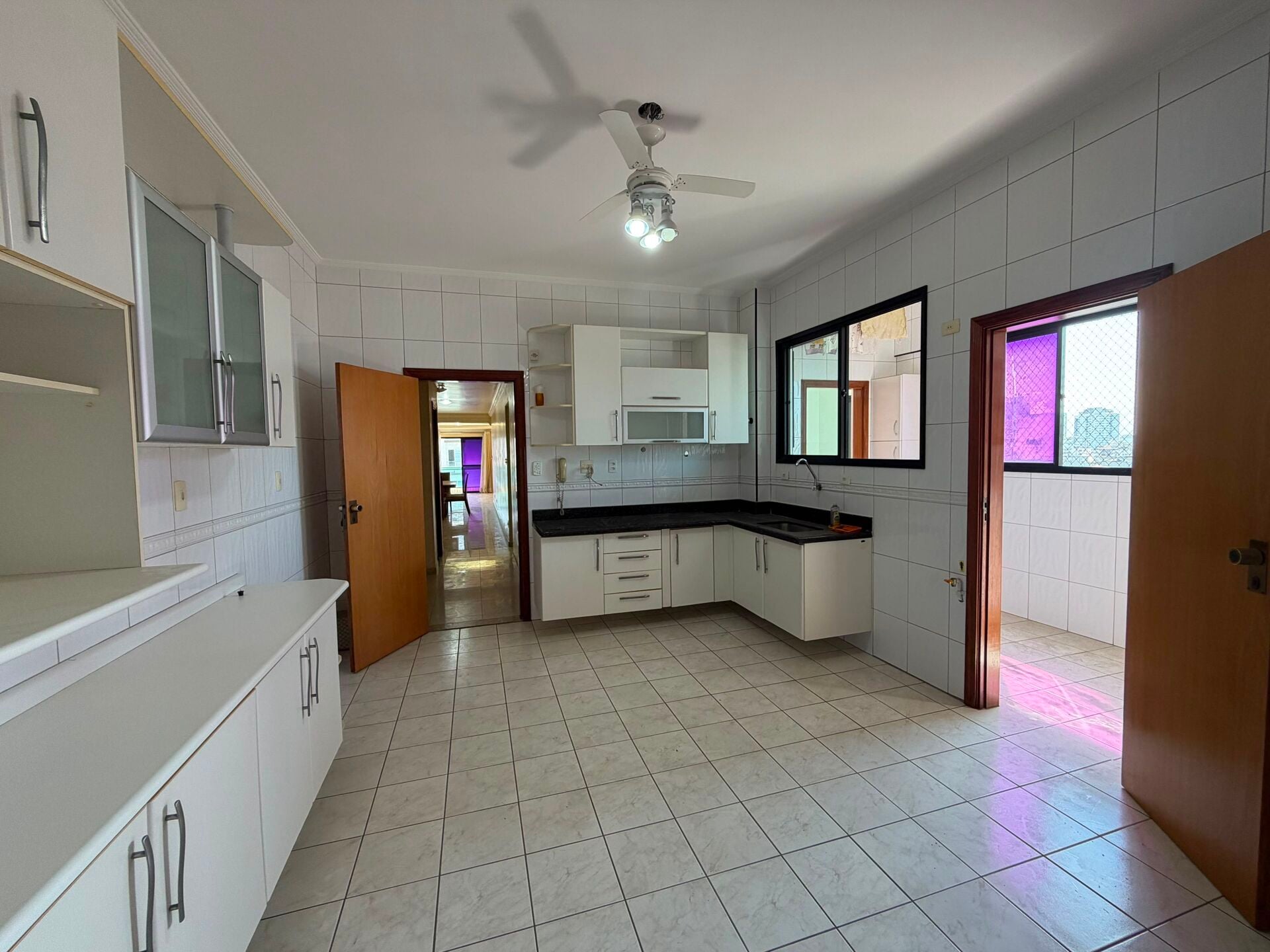Apartamento · 3 dorm. — Cozinha