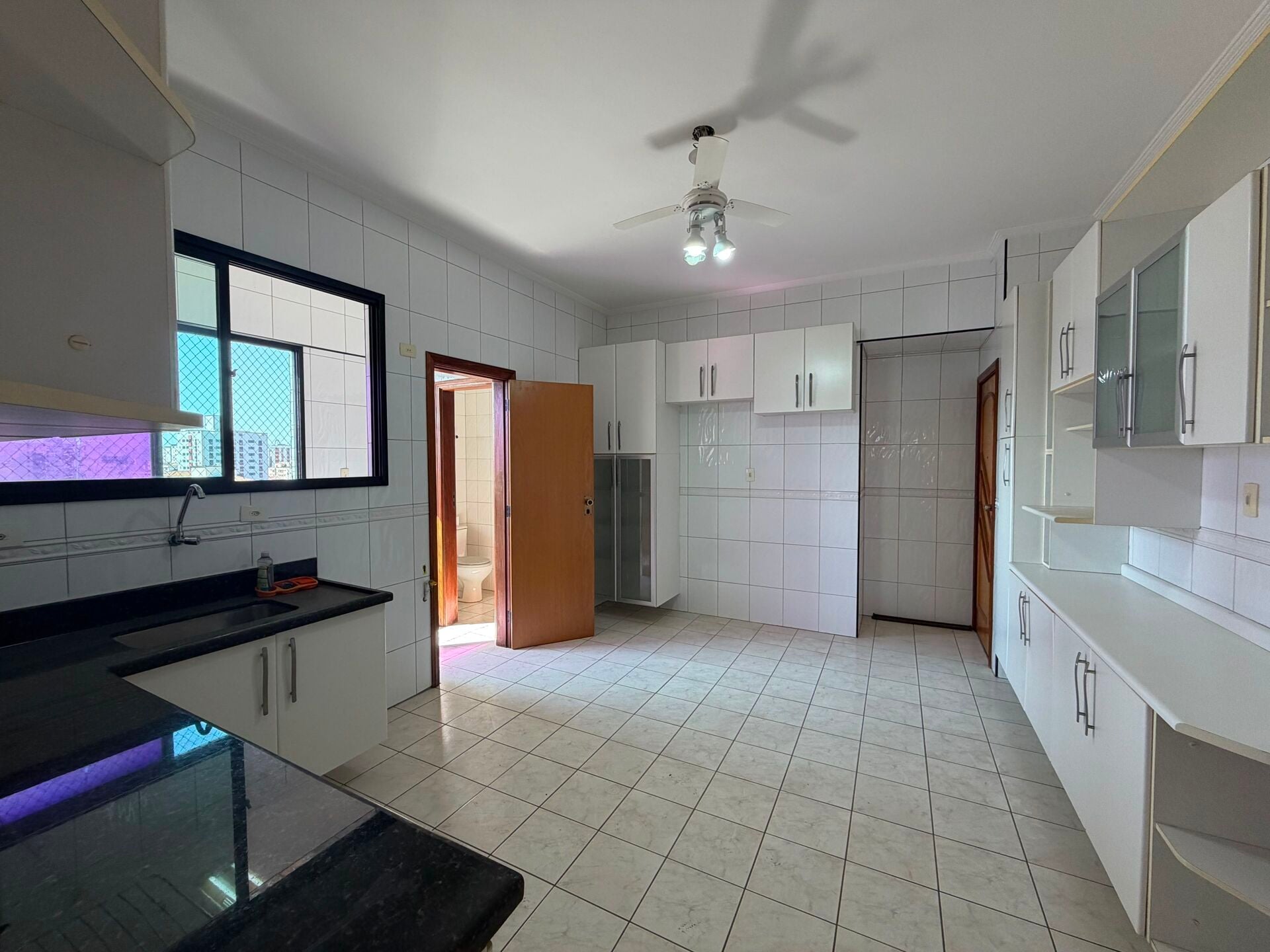 Apartamento · 3 dorm. — Cozinha