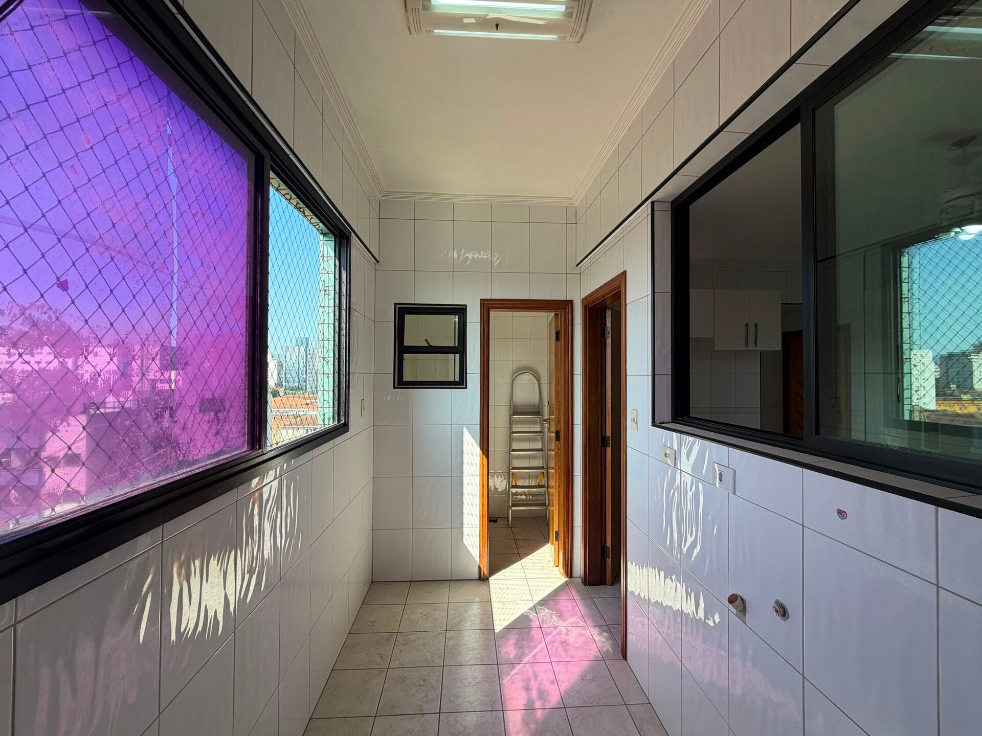 Apartamento · 3 dorm. — Área de serviço