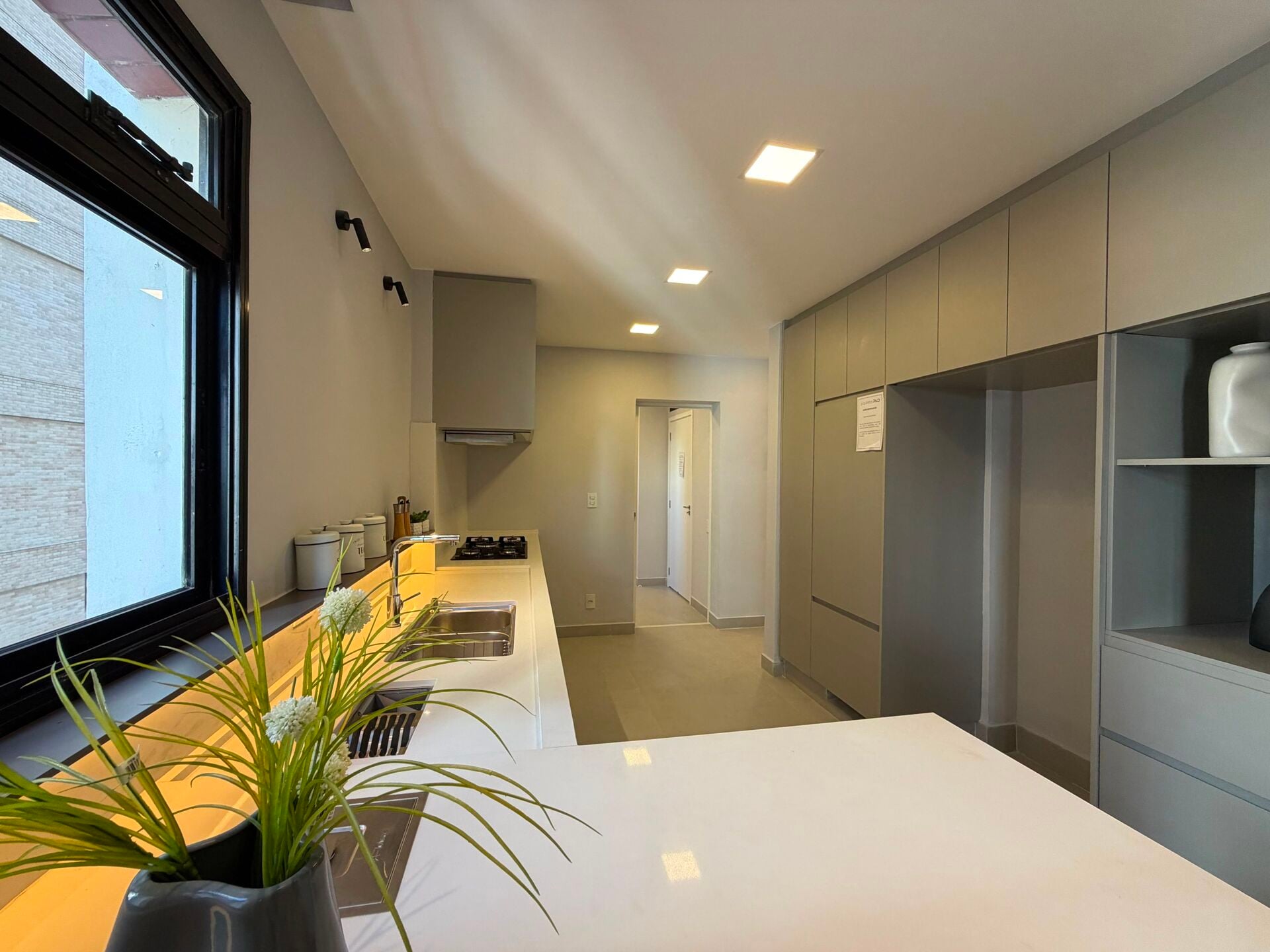 Apartamento de alto padrão · 4 dorm. — Cozinha