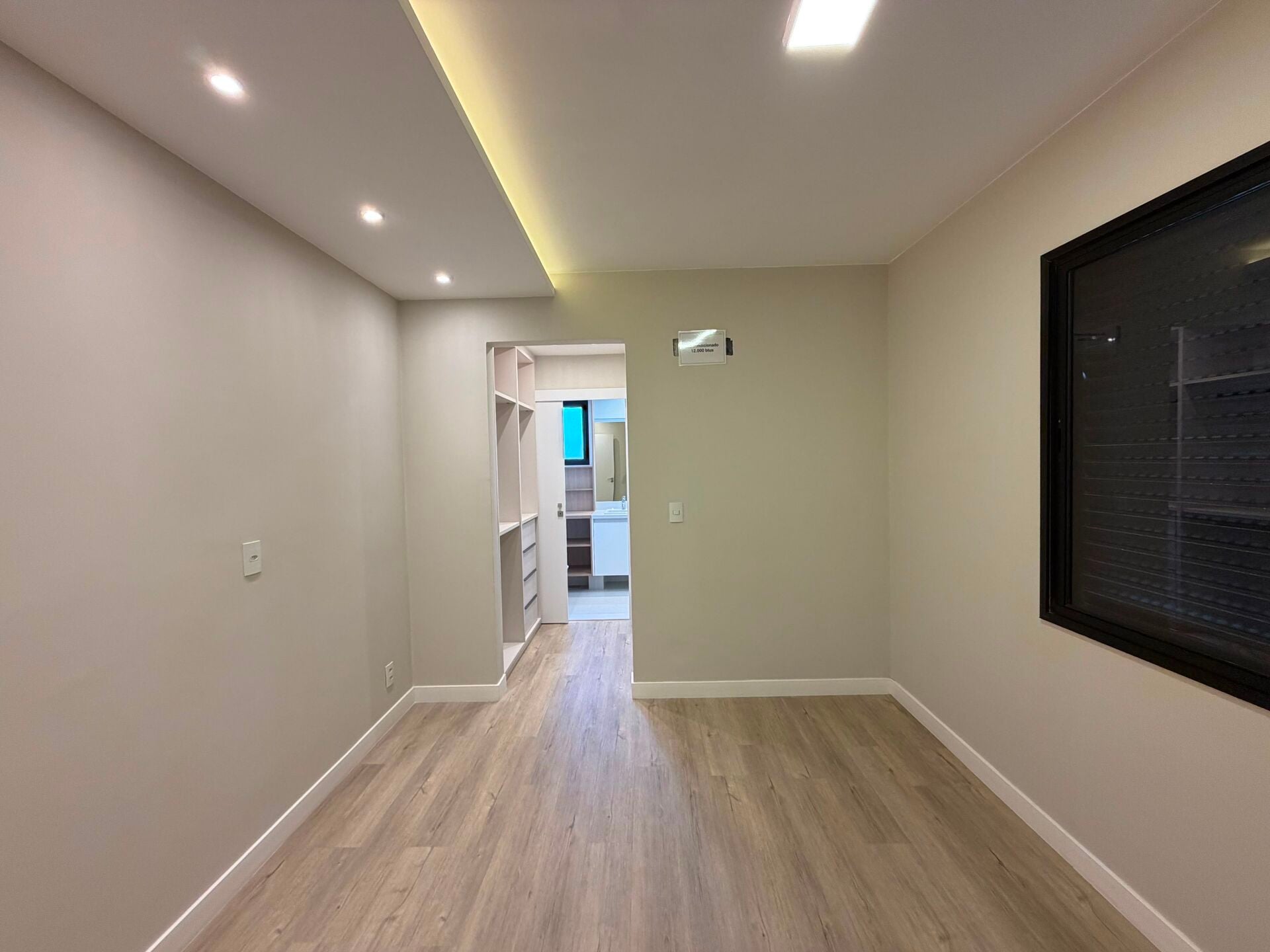 Apartamento de alto padrão · 4 dorm. — Suíte 4