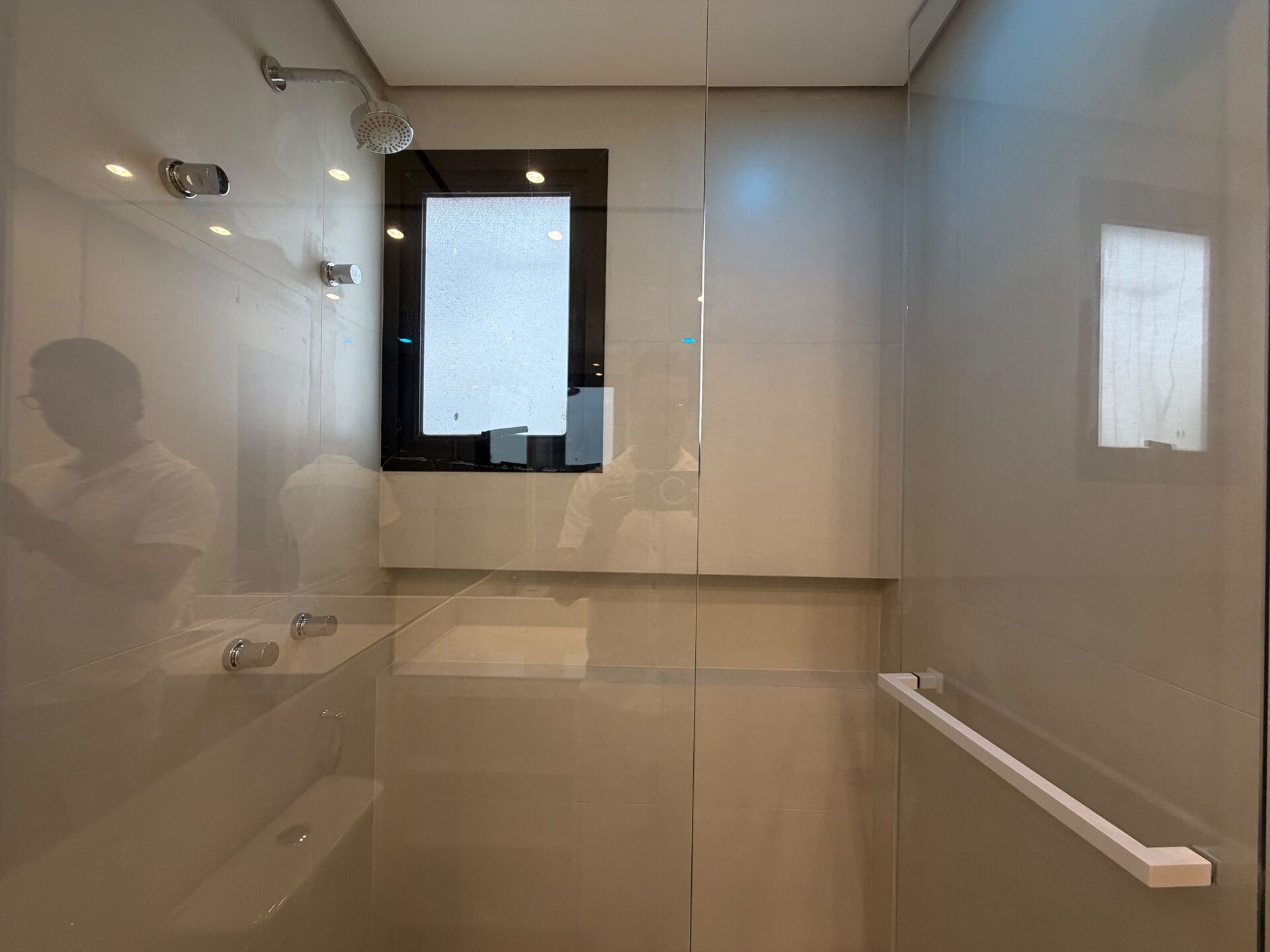 Apartamento de alto padrão · 4 dorm. — Banheiro suite